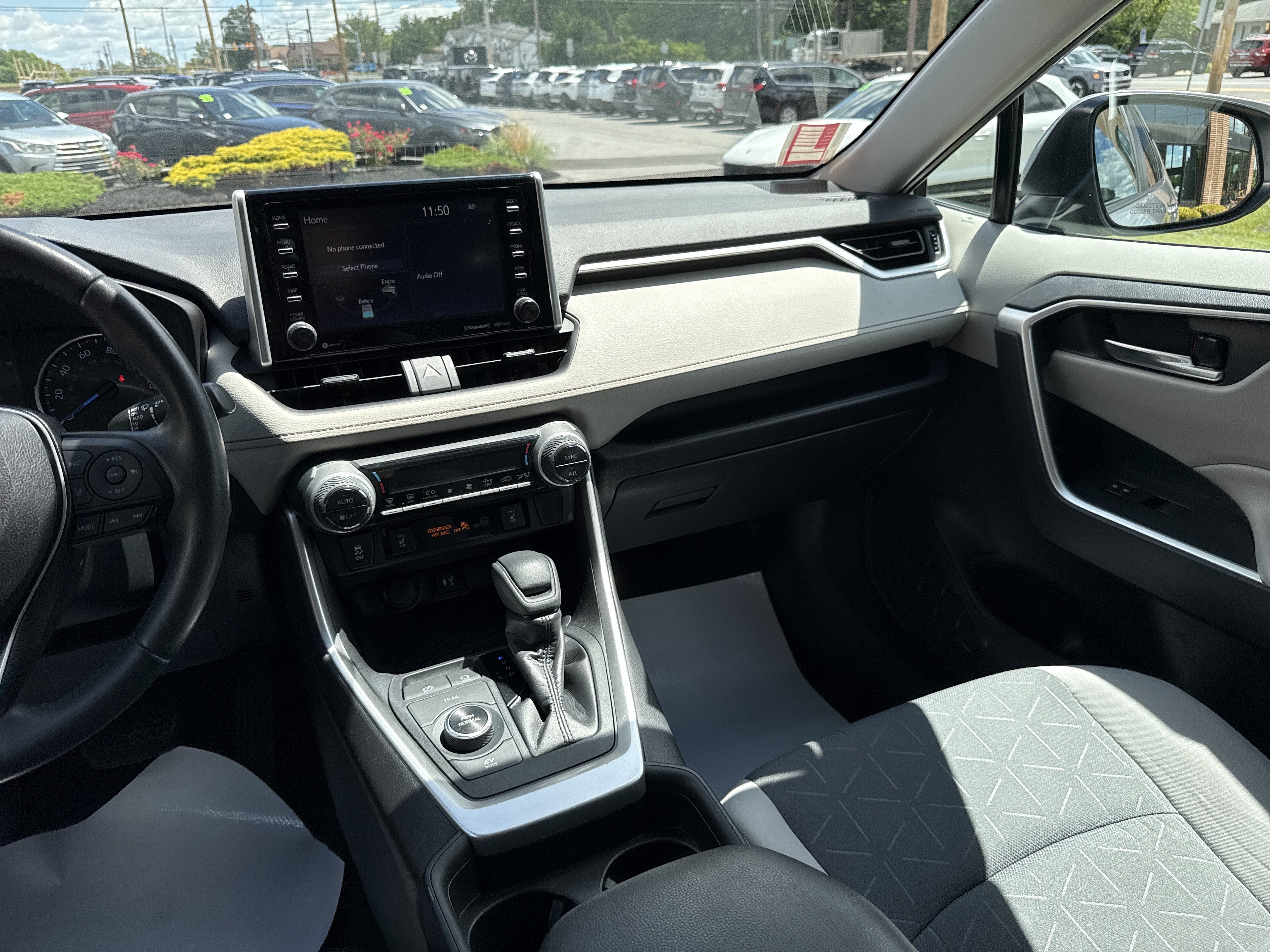 2019 Toyota RAV4 Hybrid XLE
