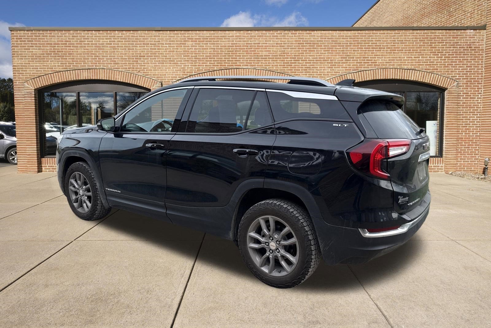 2024 GMC Terrain SLT