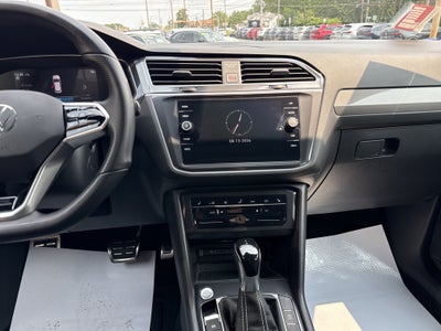 2024 Volkswagen Tiguan SE R-Line Black