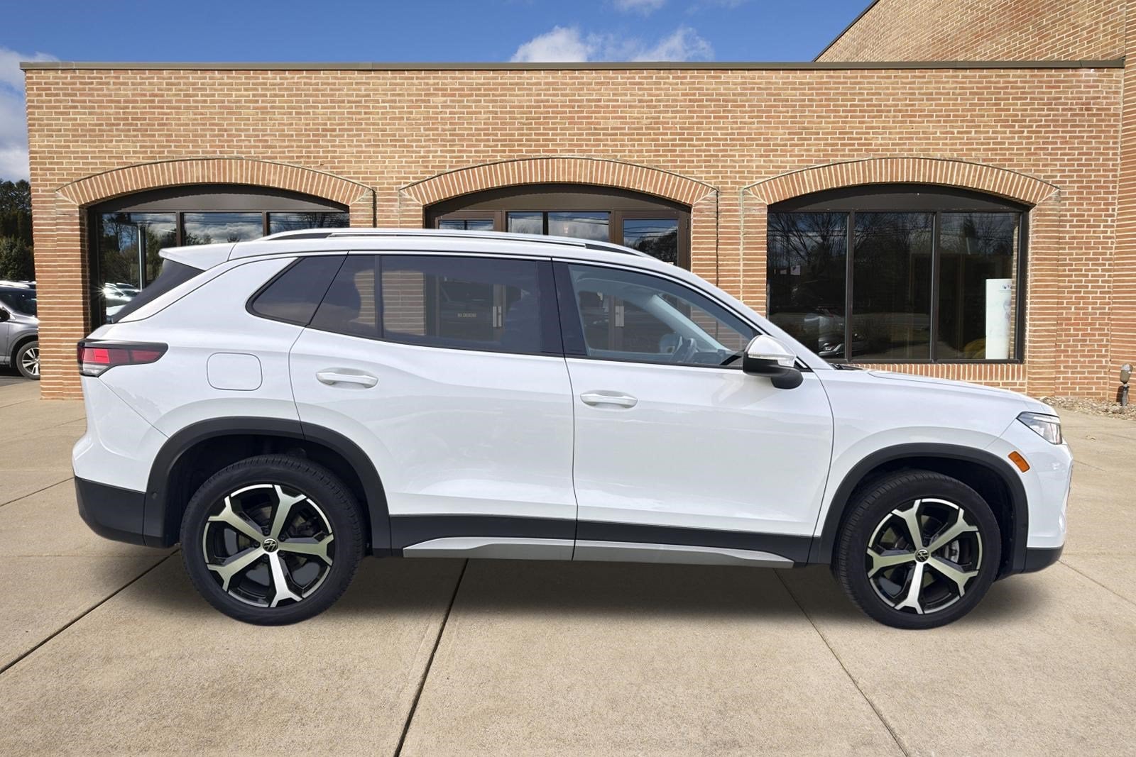 2026 Volkswagen Tiguan SE