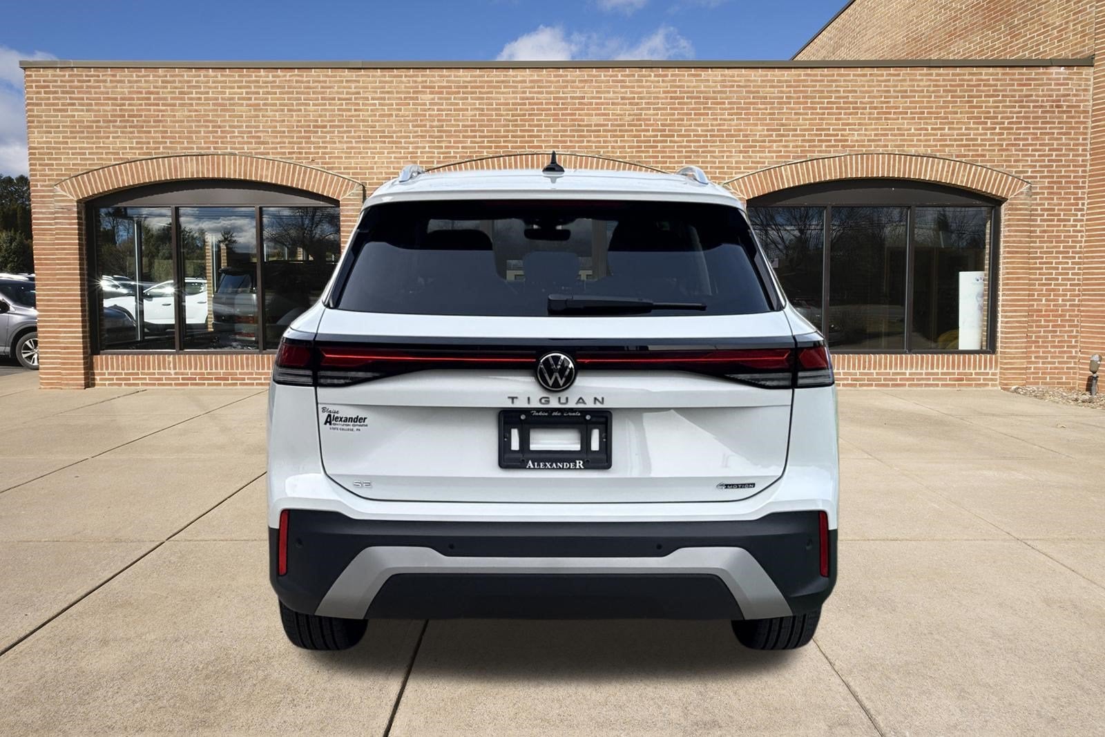 2026 Volkswagen Tiguan SE