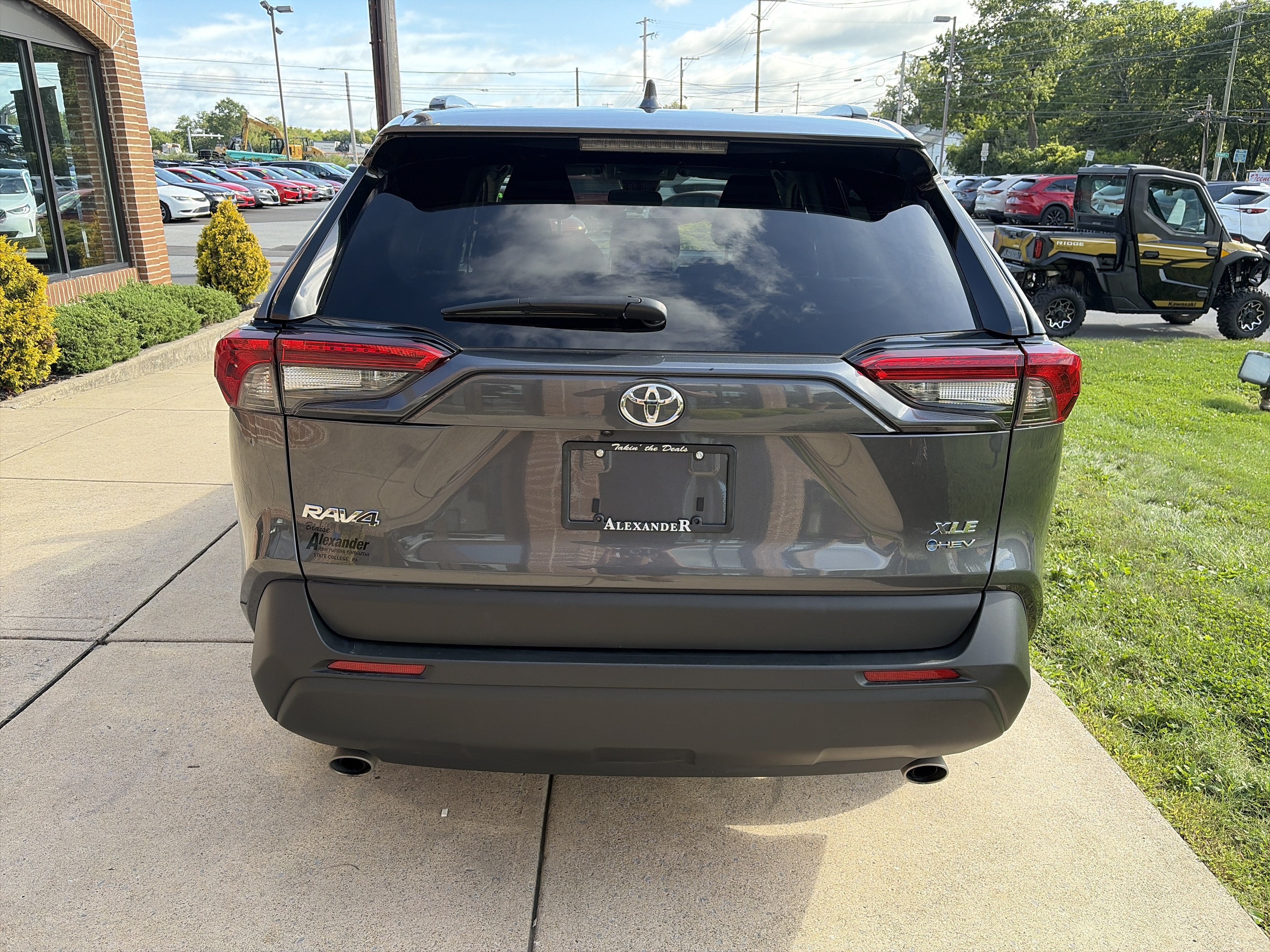 2025 Toyota RAV4 Hybrid XLE