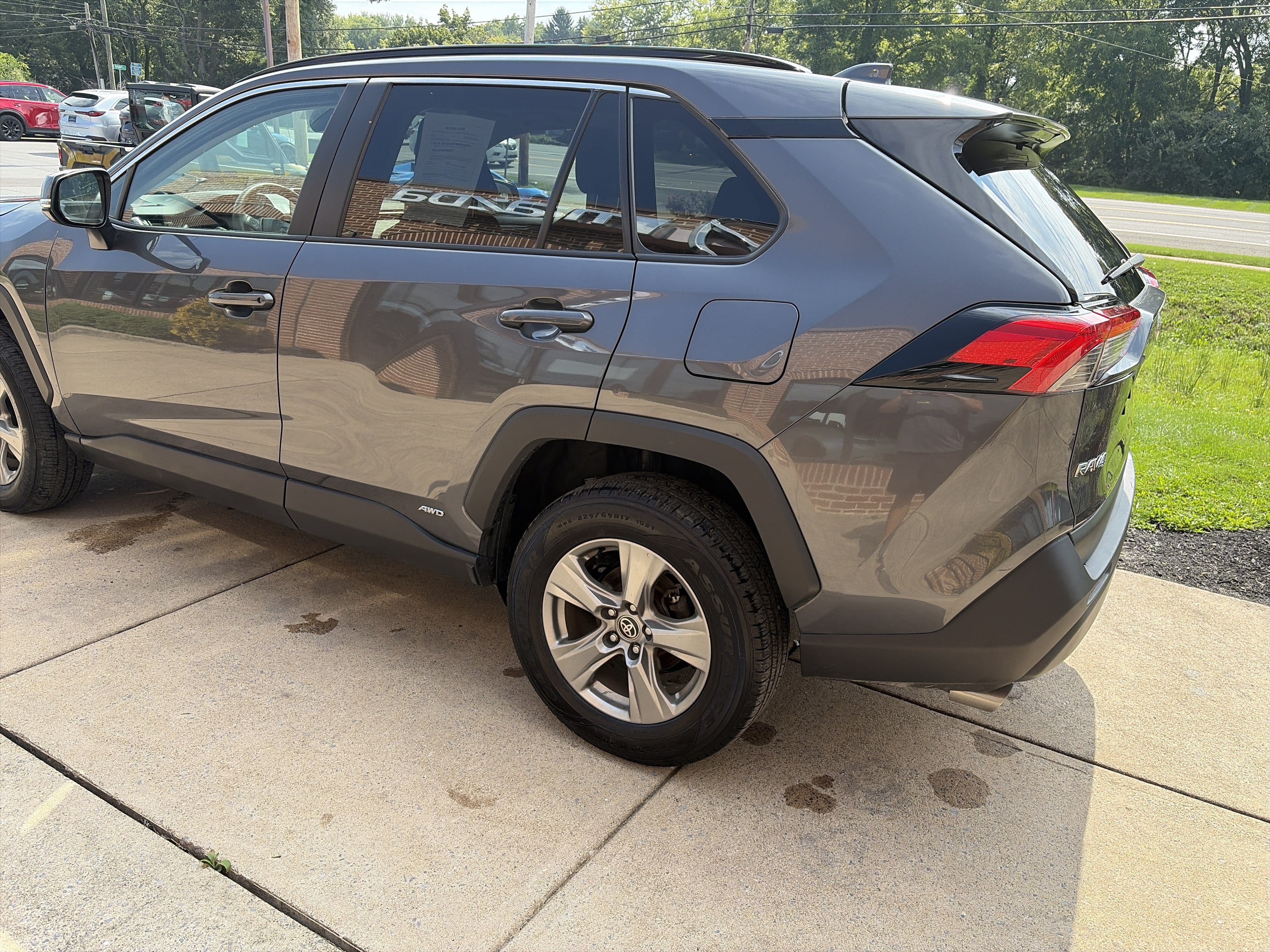 2025 Toyota RAV4 Hybrid XLE