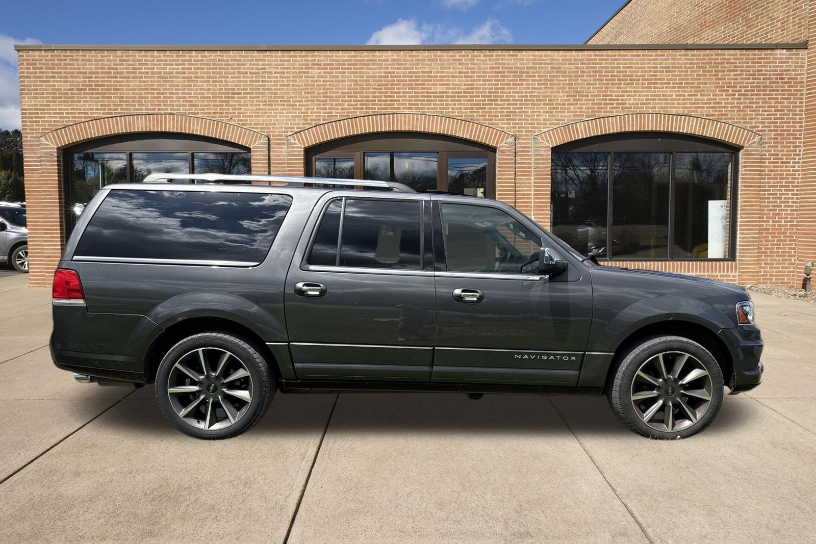 2017 Lincoln Navigator L Reserve