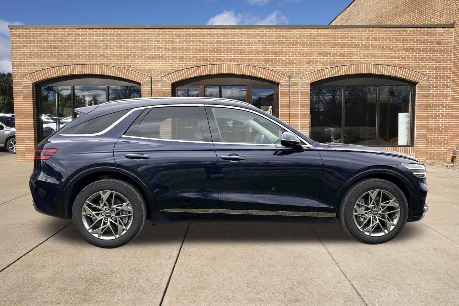 2025 Genesis GV70 2.5T