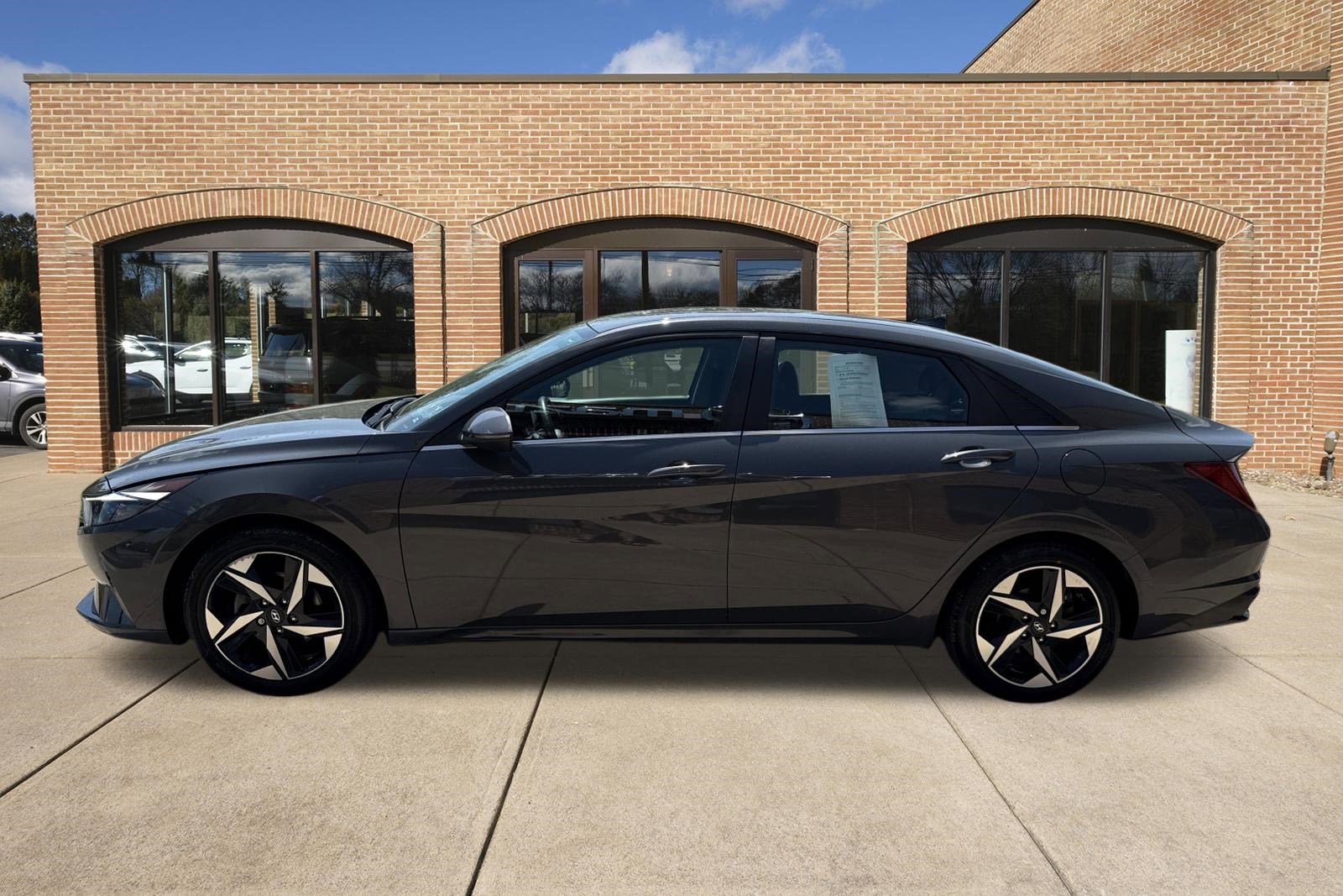 2023 Hyundai Elantra Hybrid Limited