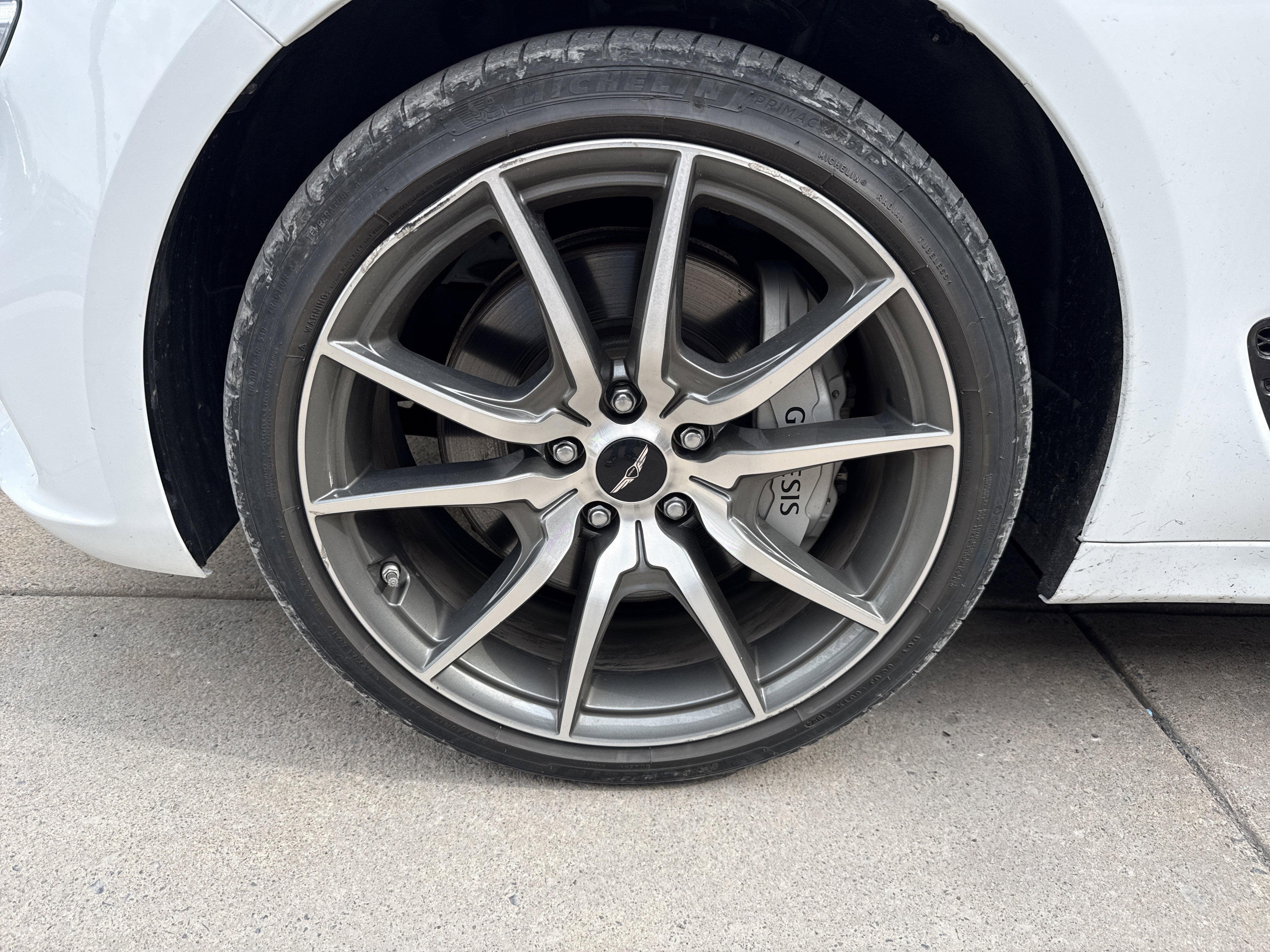 2025 Genesis G70 2.5T