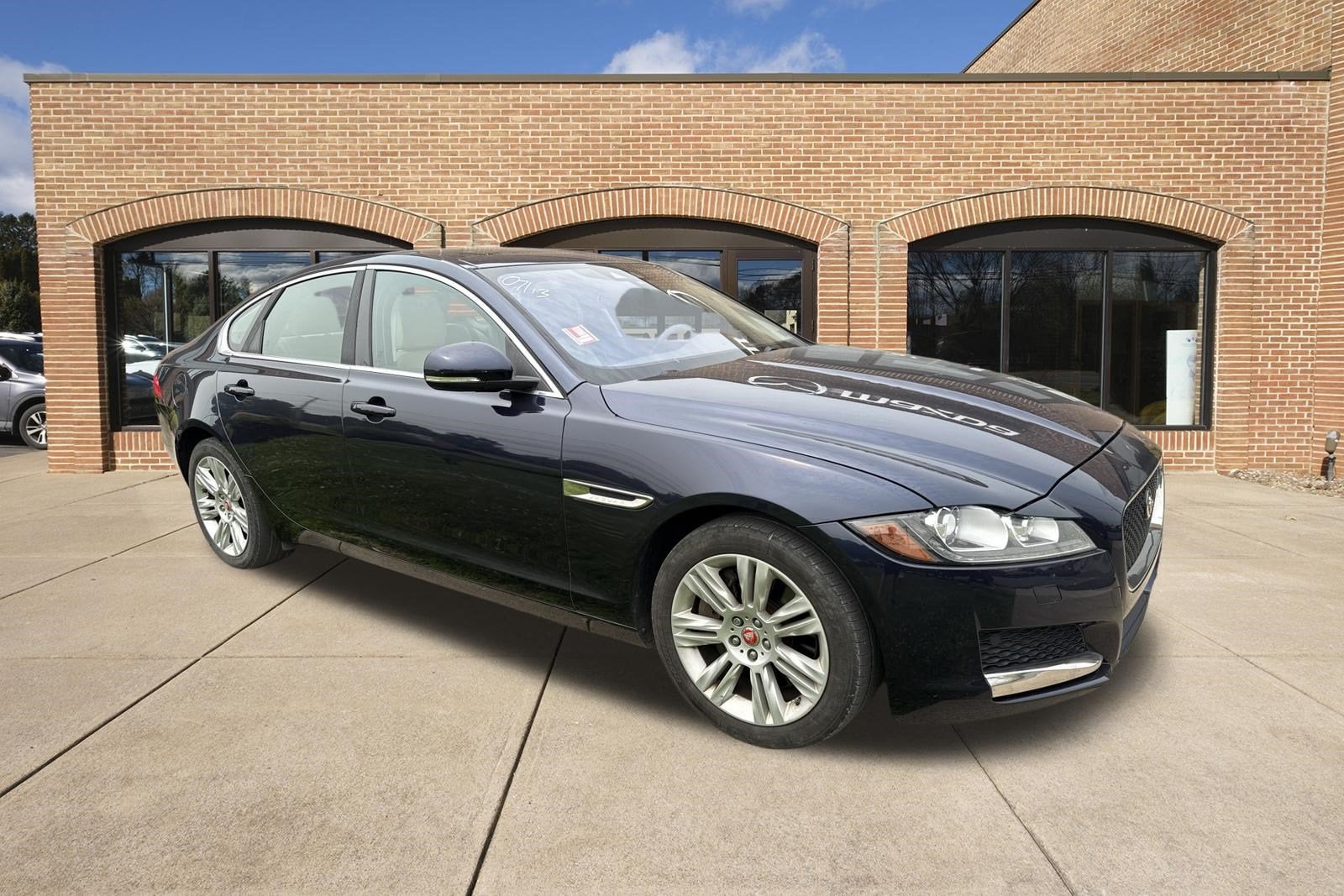 2017 Jaguar XF 35t Premium