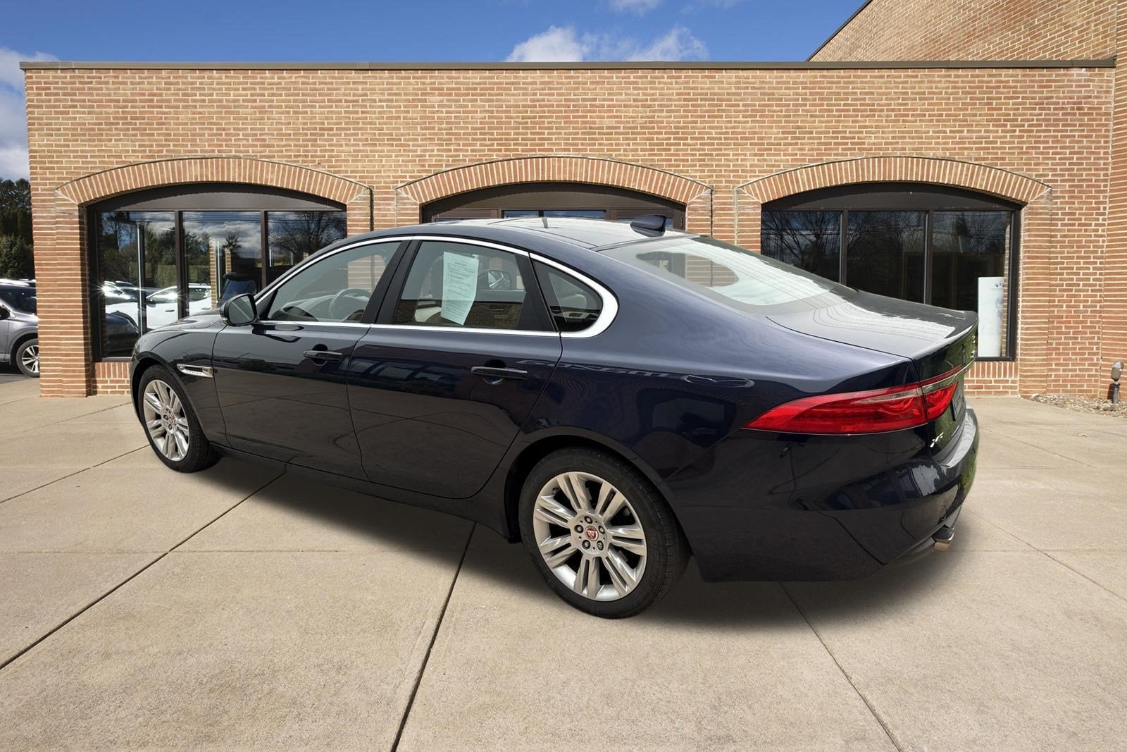 2017 Jaguar XF 35t Premium