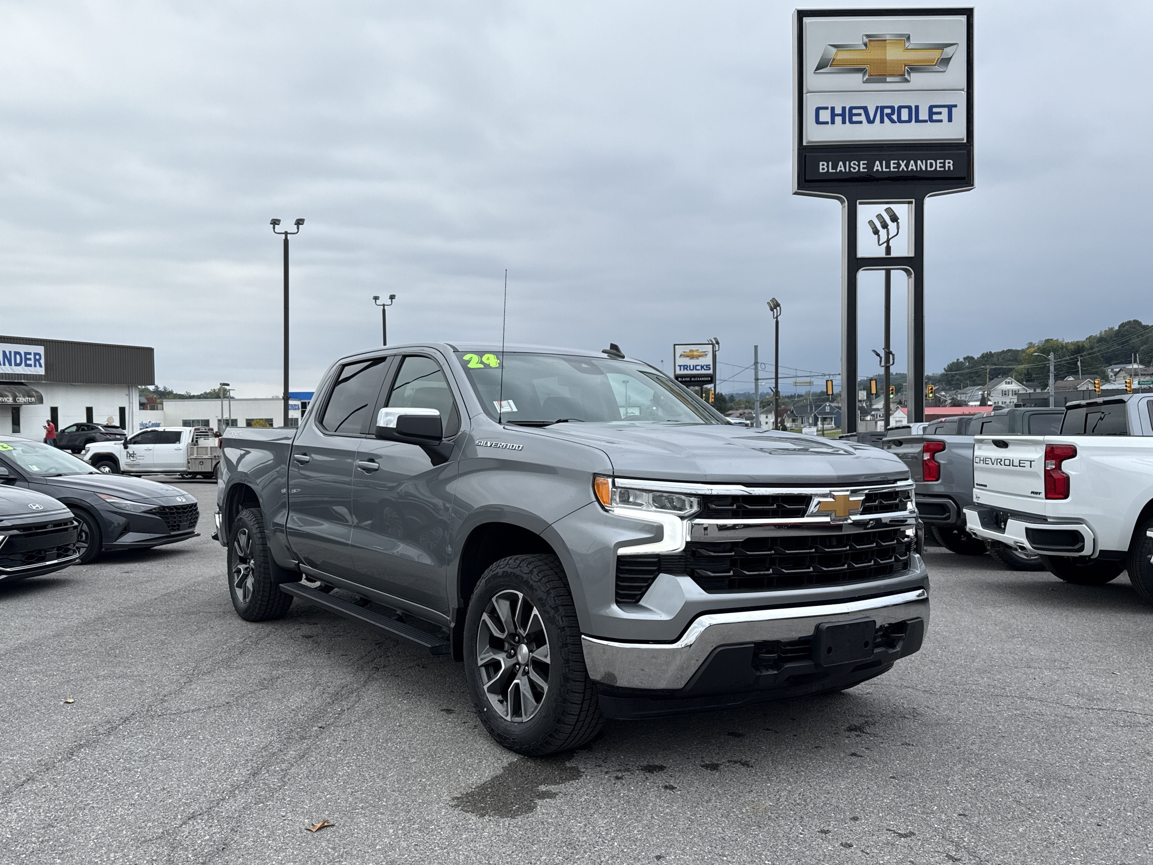 2024 Chevrolet Silverado 1500 LT
