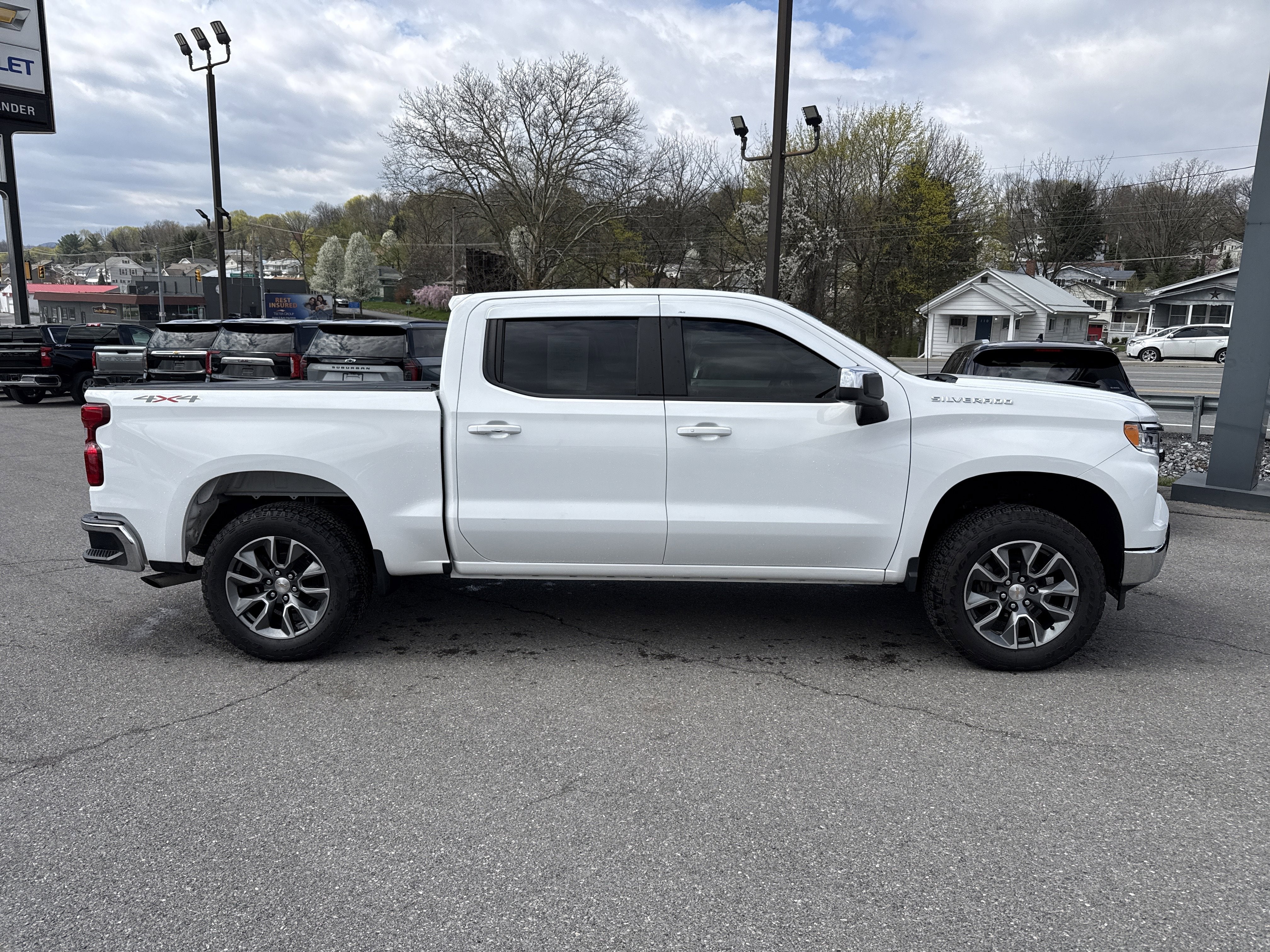 2024 Chevrolet Silverado 1500 LT