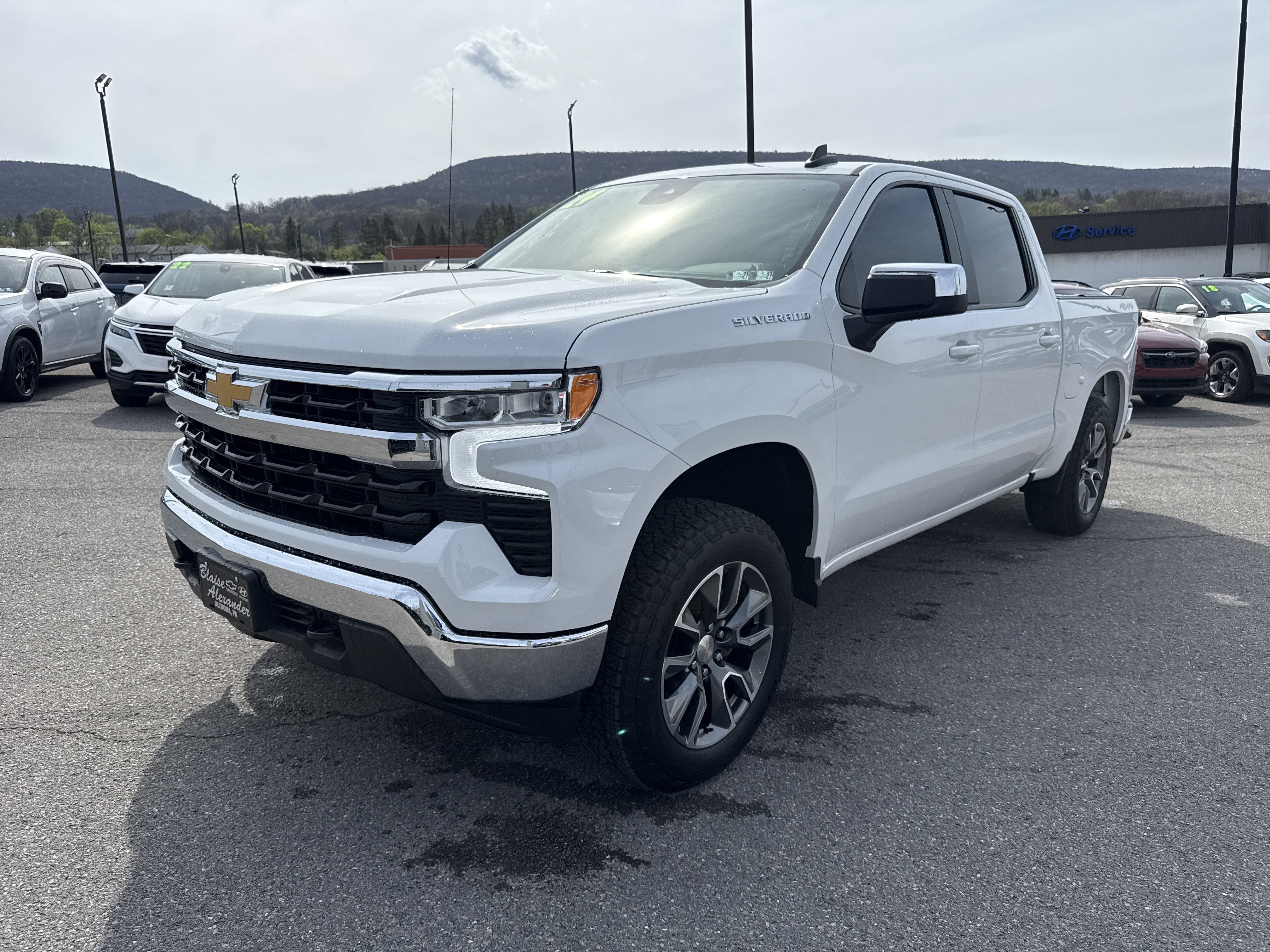 2024 Chevrolet Silverado 1500 LT
