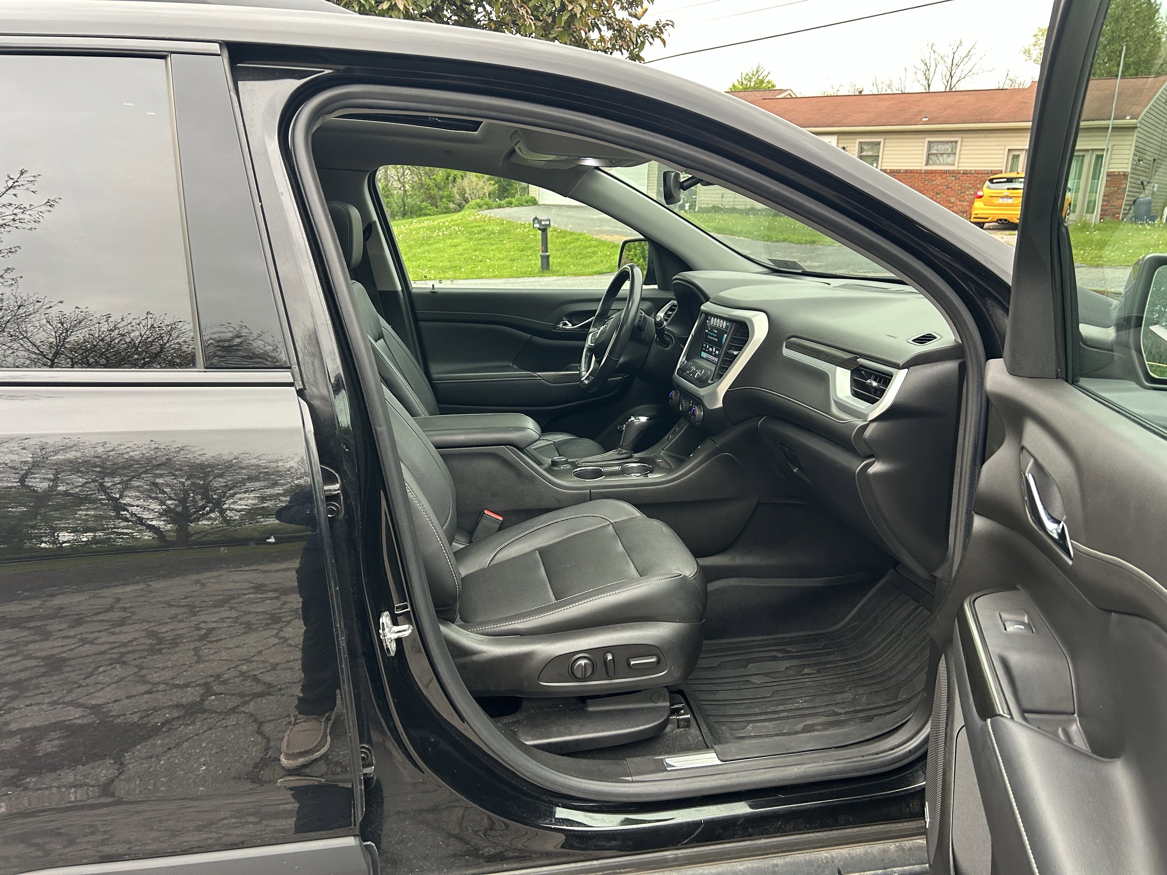 2019 GMC Acadia SLT