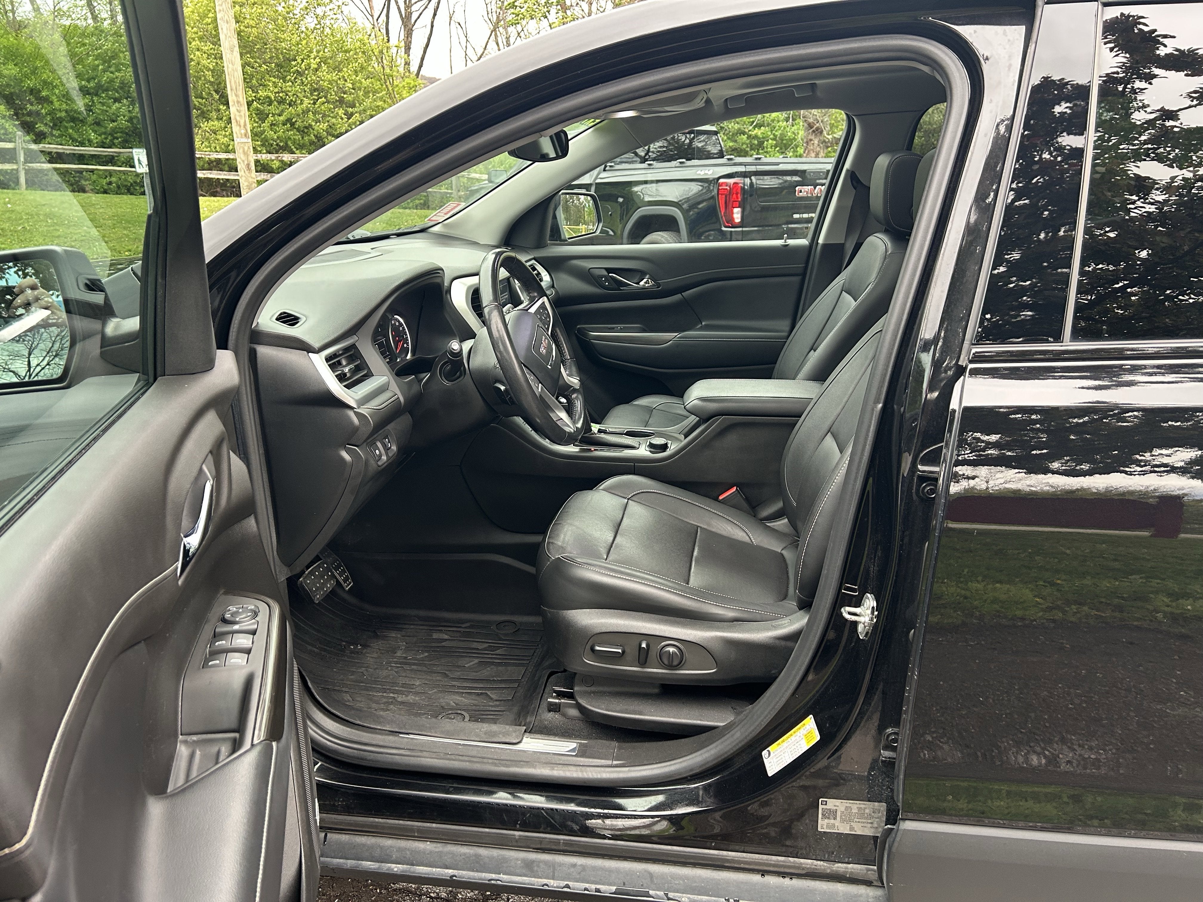 2019 GMC Acadia SLT