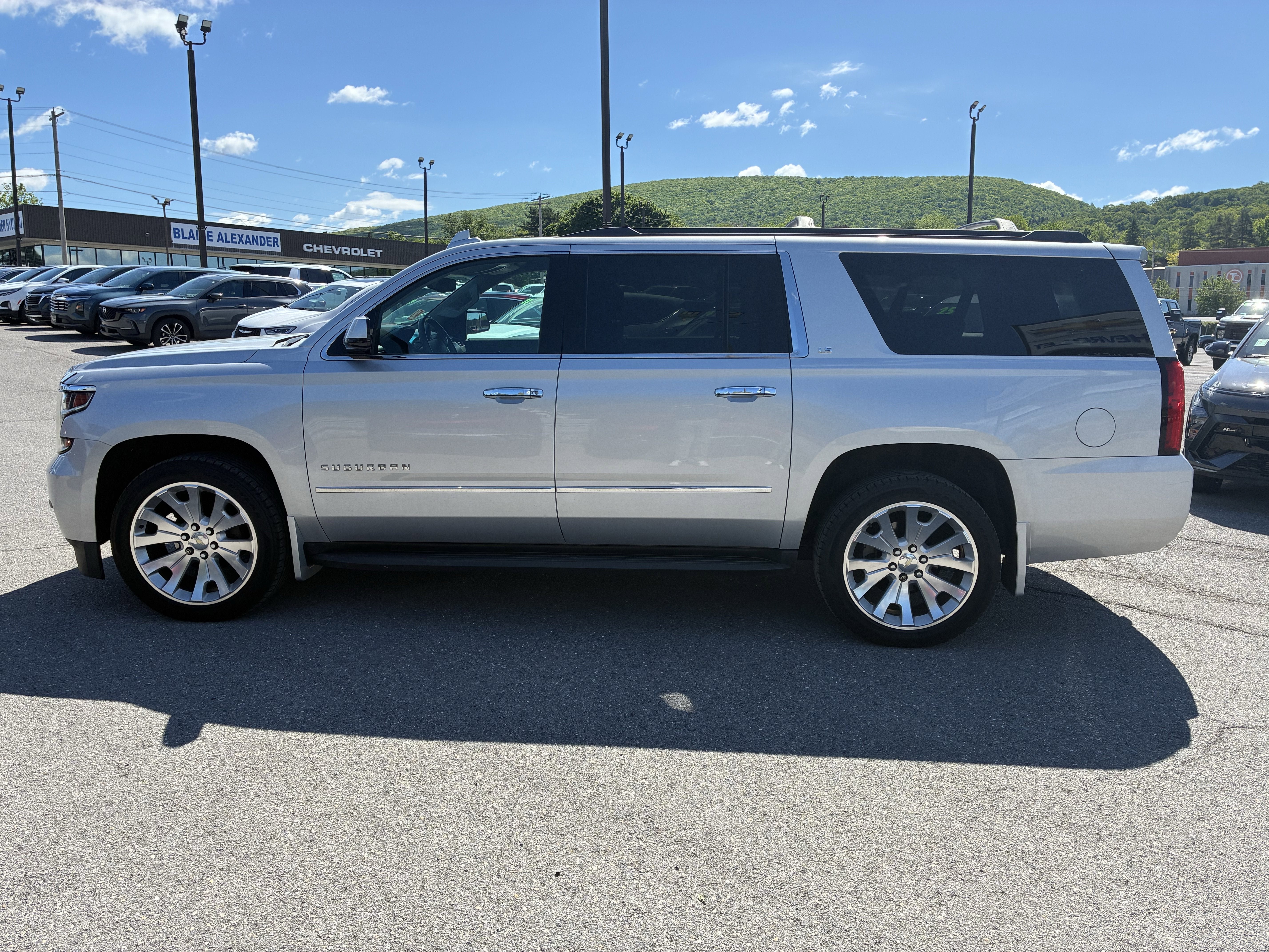 2016 Chevrolet Suburban LS