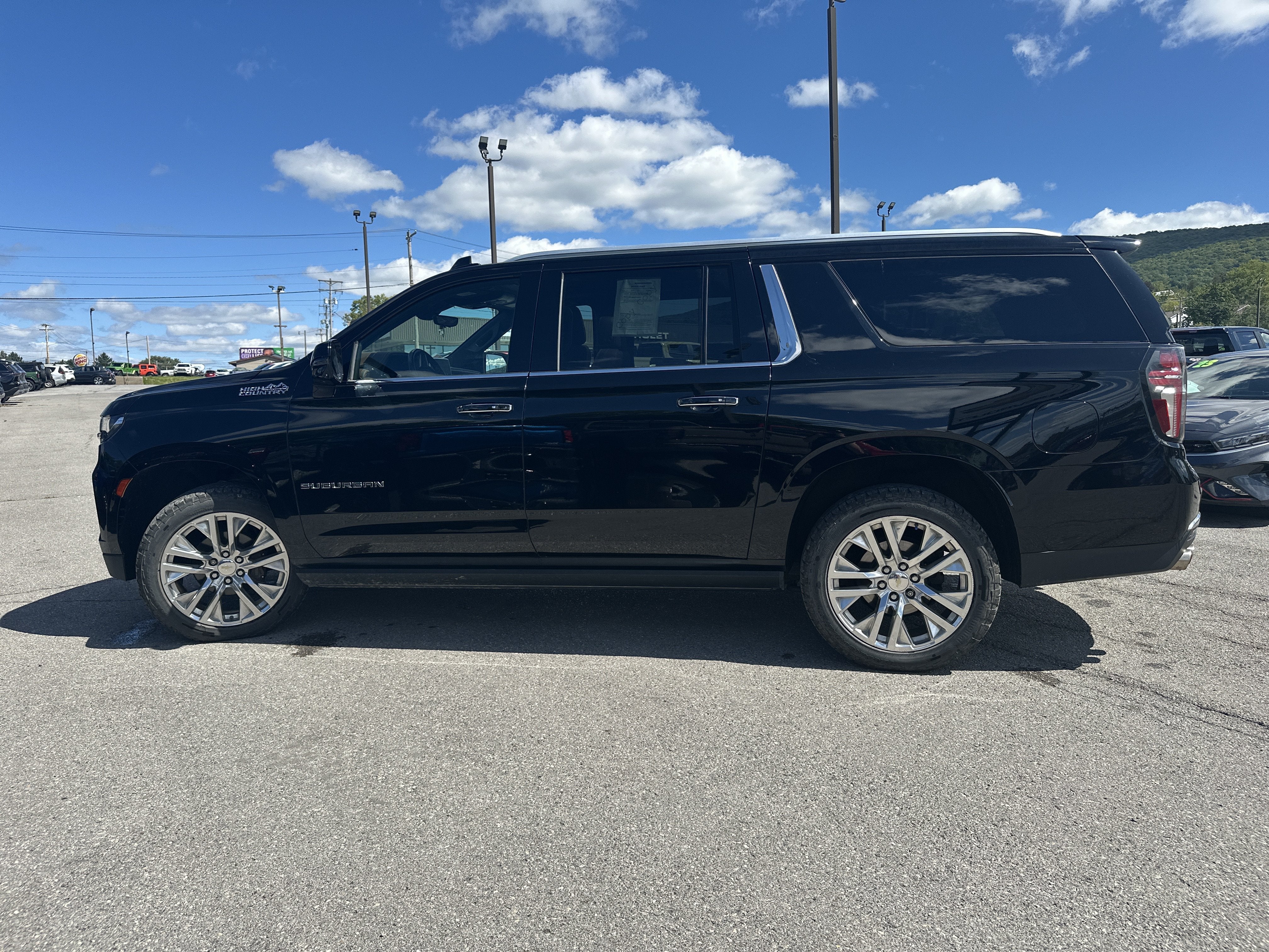 2021 Chevrolet Suburban High Country