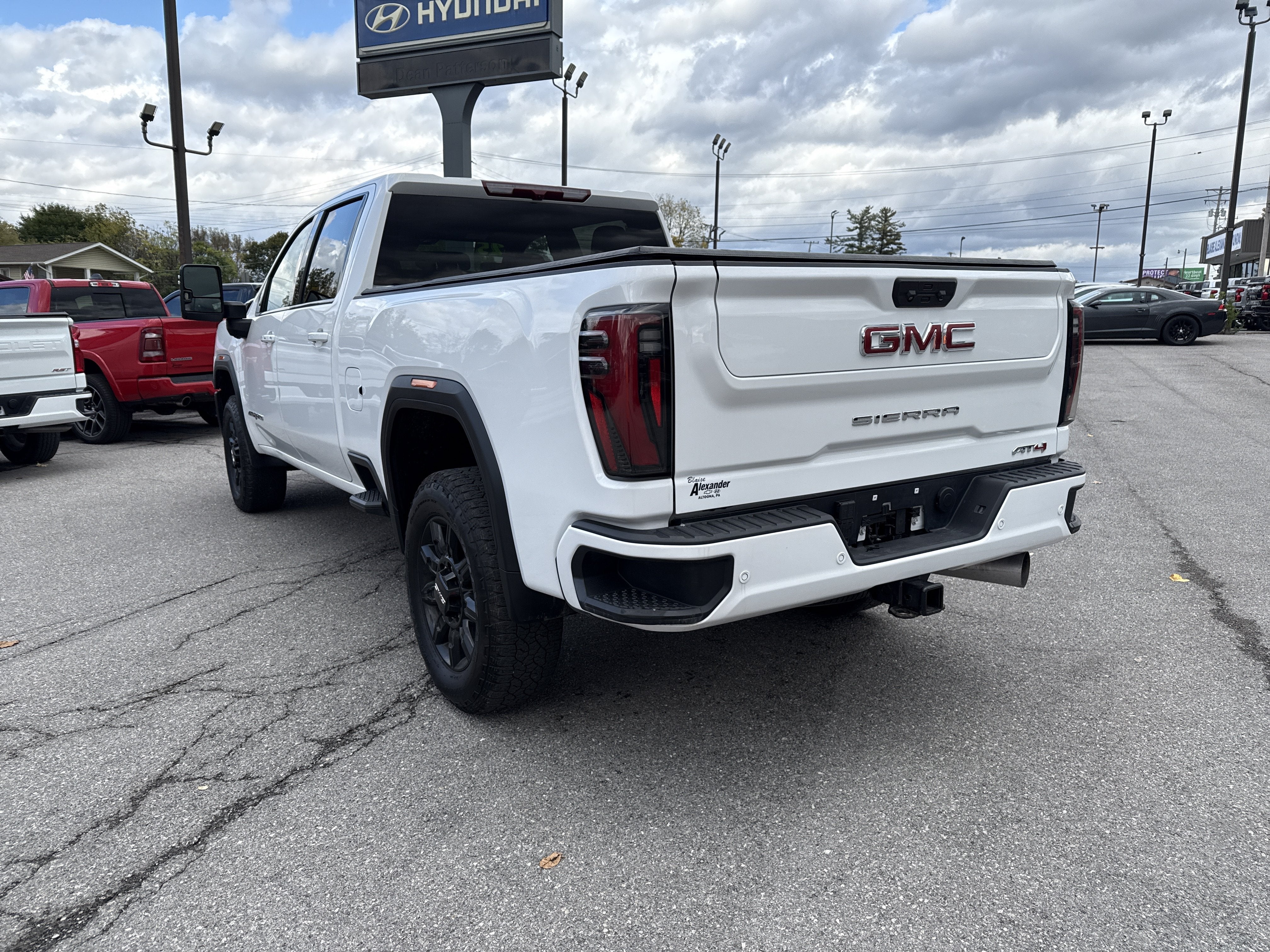 2025 GMC Sierra 2500HD AT4