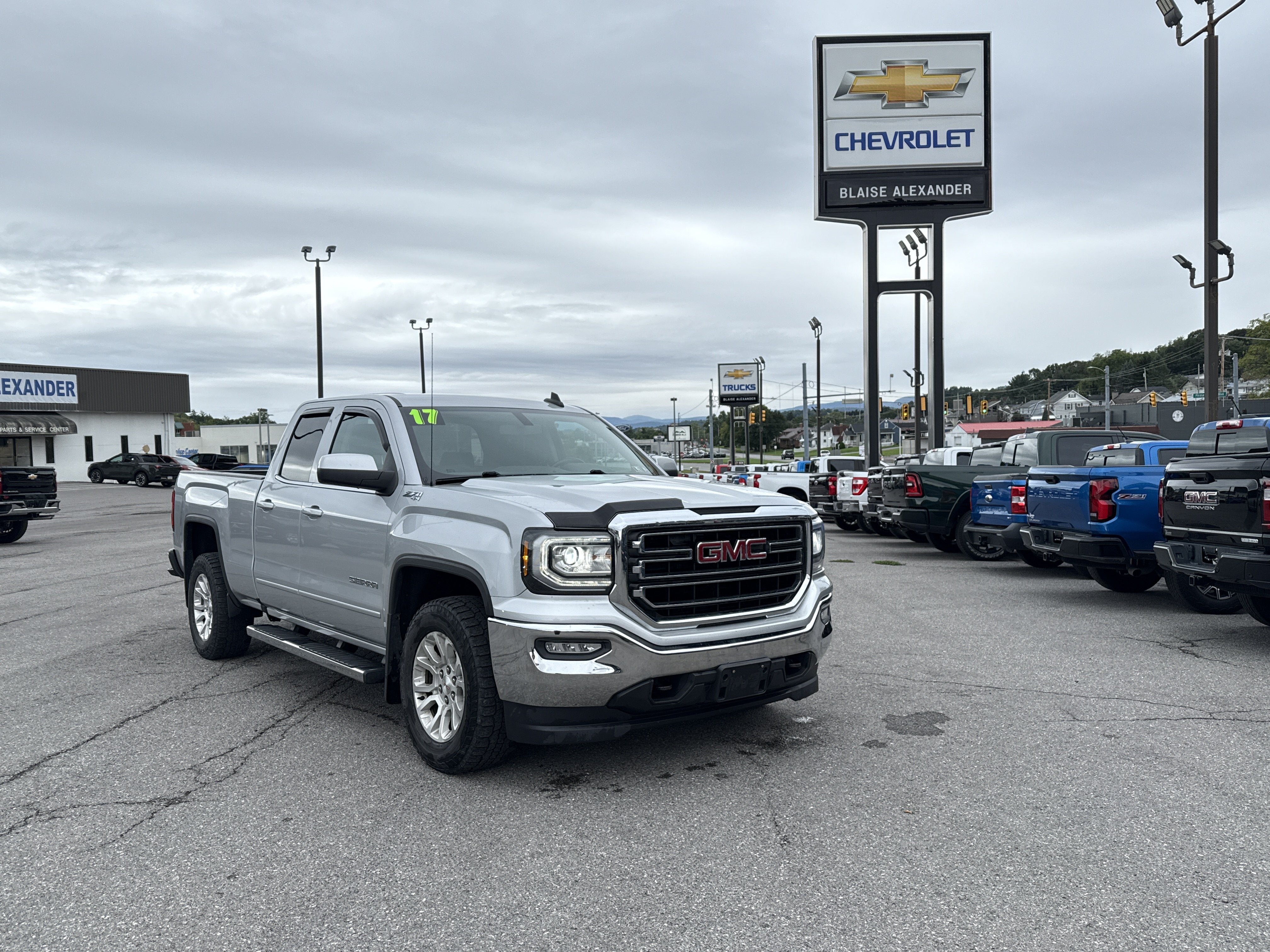 2017 GMC Sierra 1500 SLE