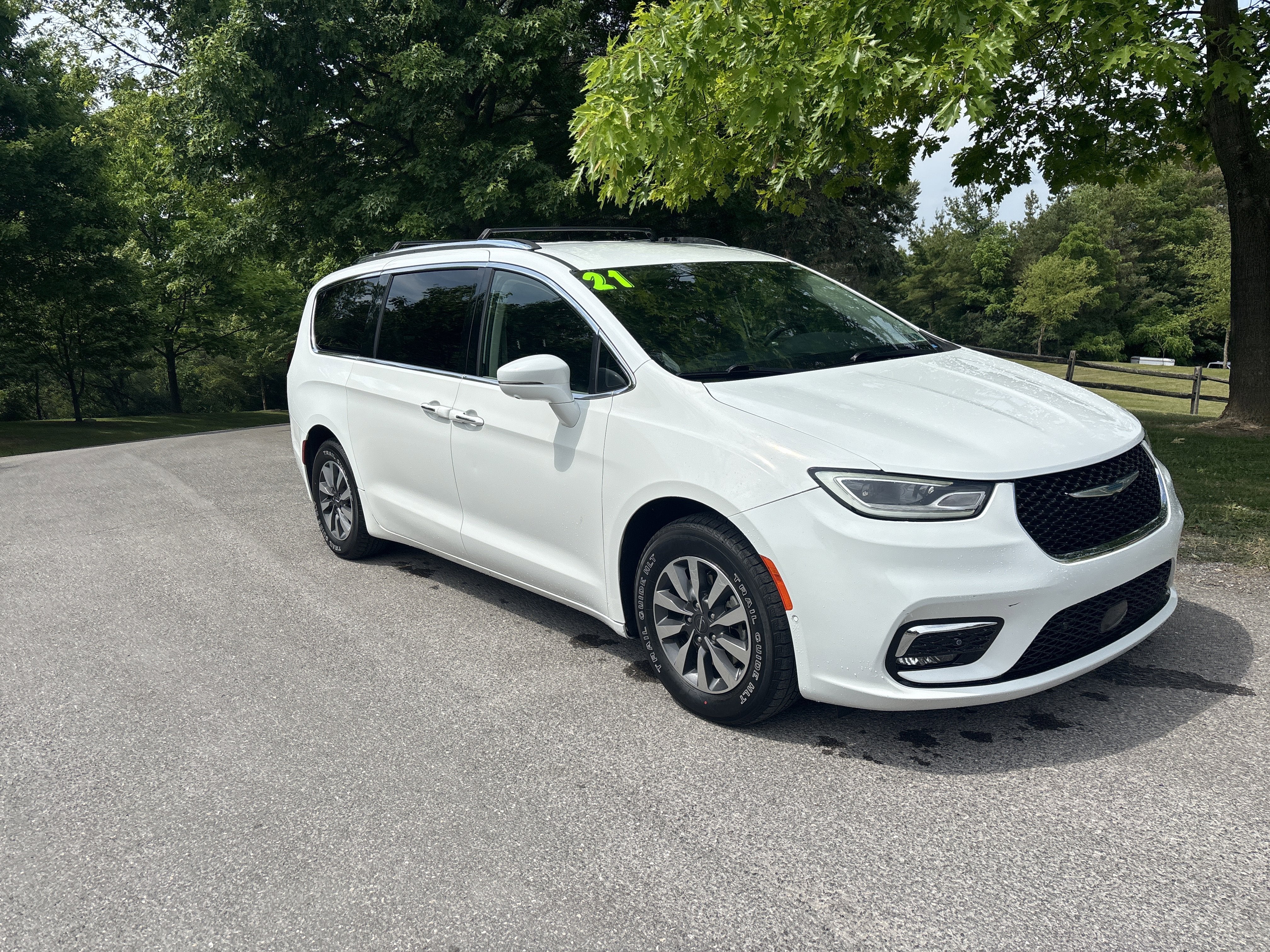 2021 Chrysler Pacifica Hybrid Touring L
