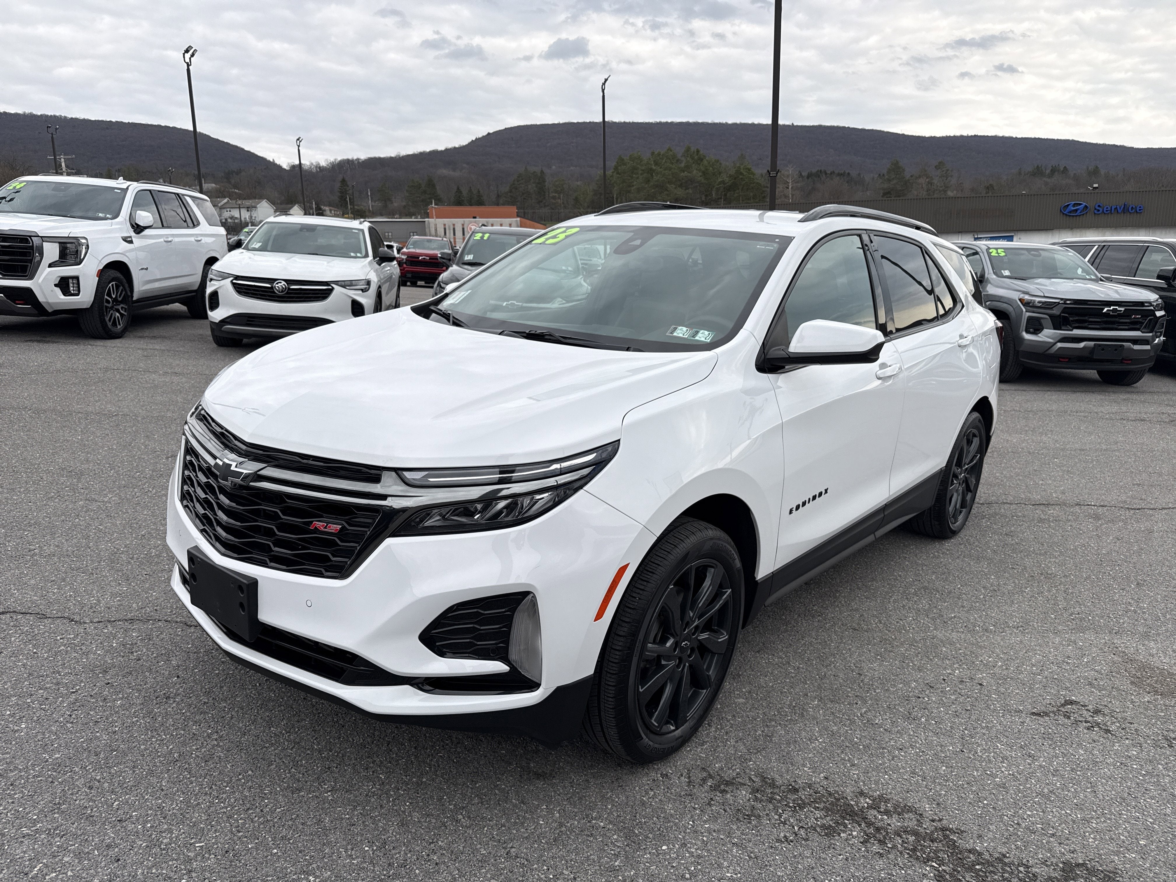 2023 Chevrolet Equinox RS