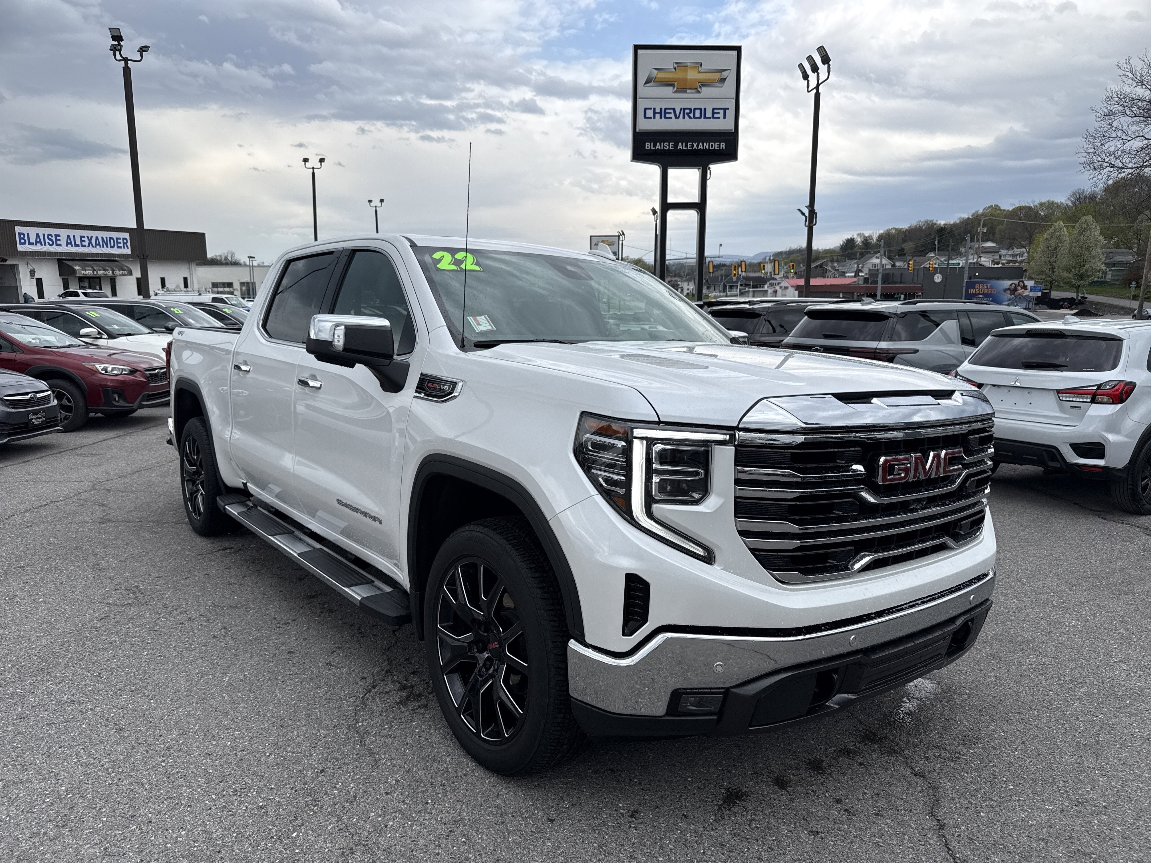 2022 GMC Sierra 1500 SLT