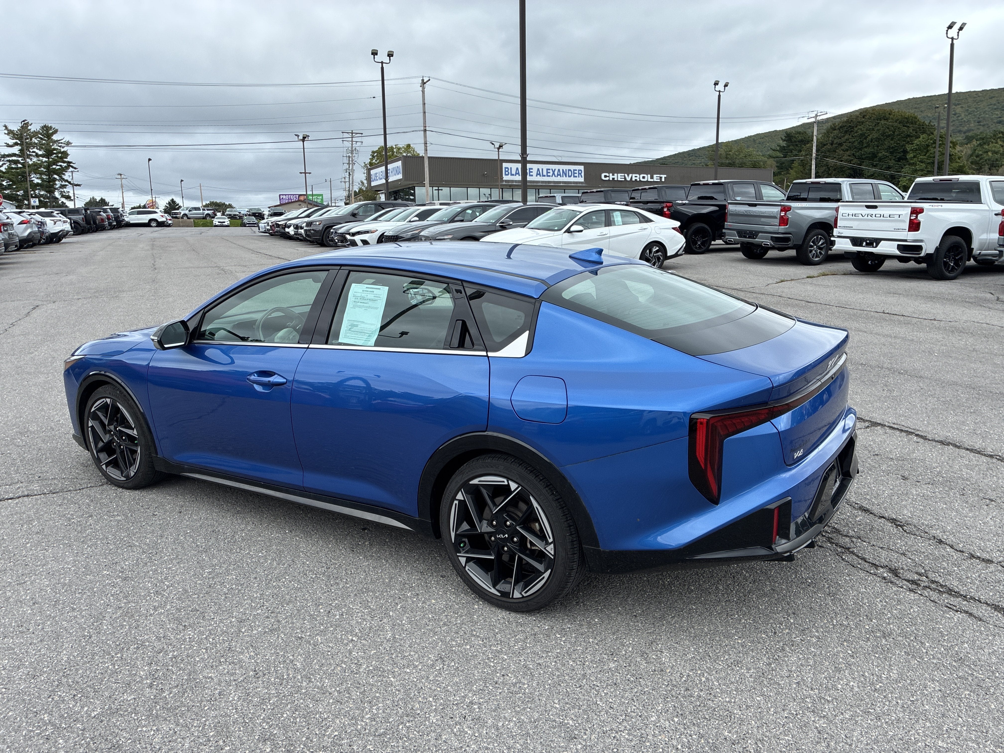 2025 Kia K4 GT-Line