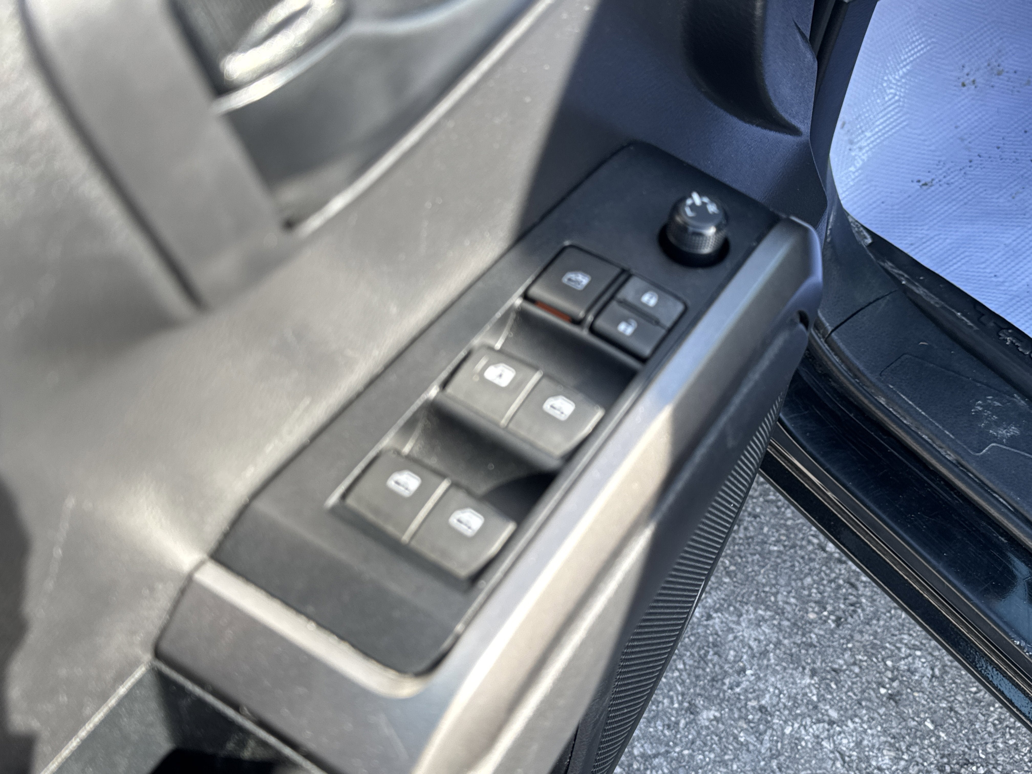 2022 Toyota Tacoma 4WD SR