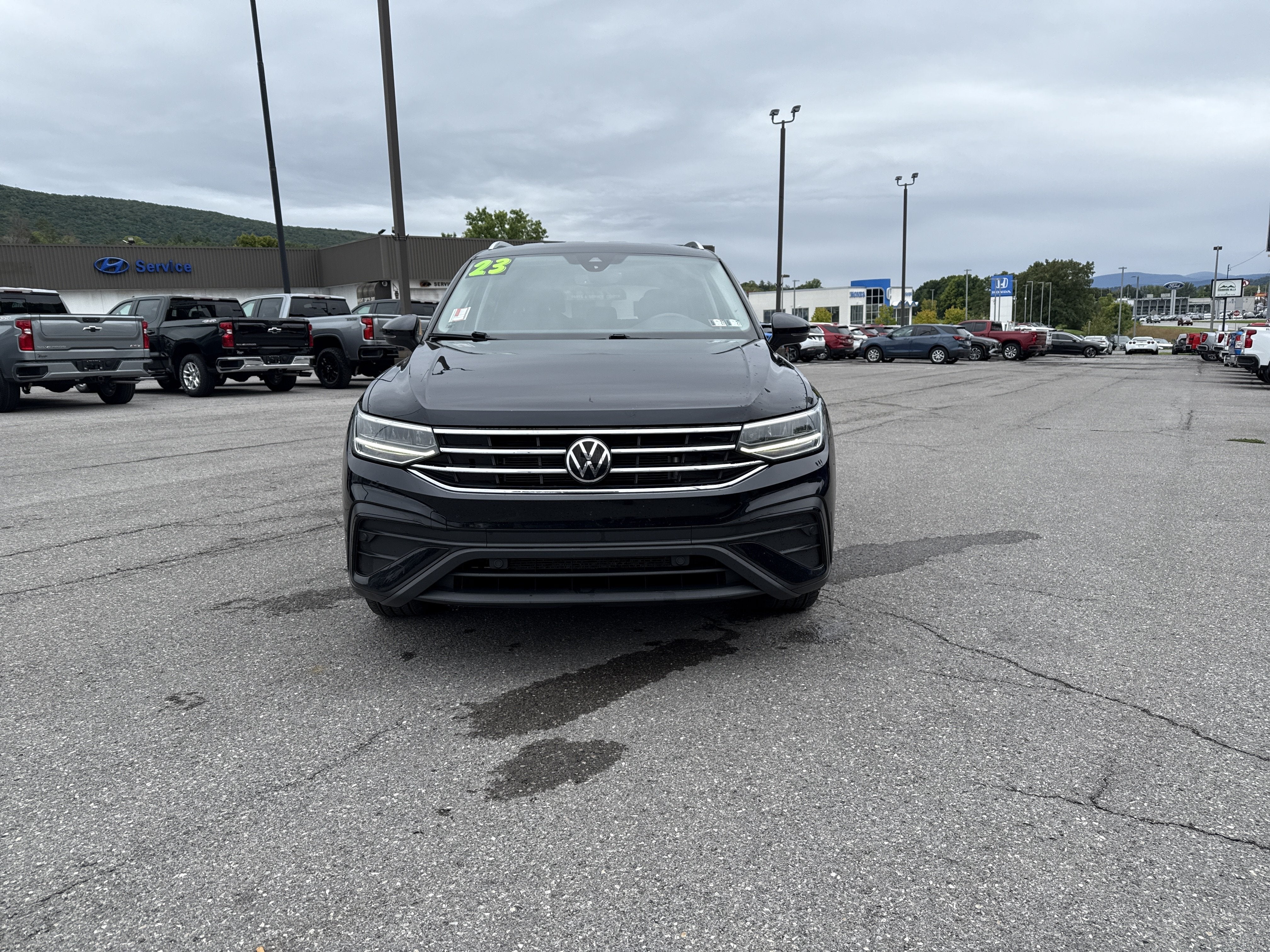 2023 Volkswagen Tiguan SE