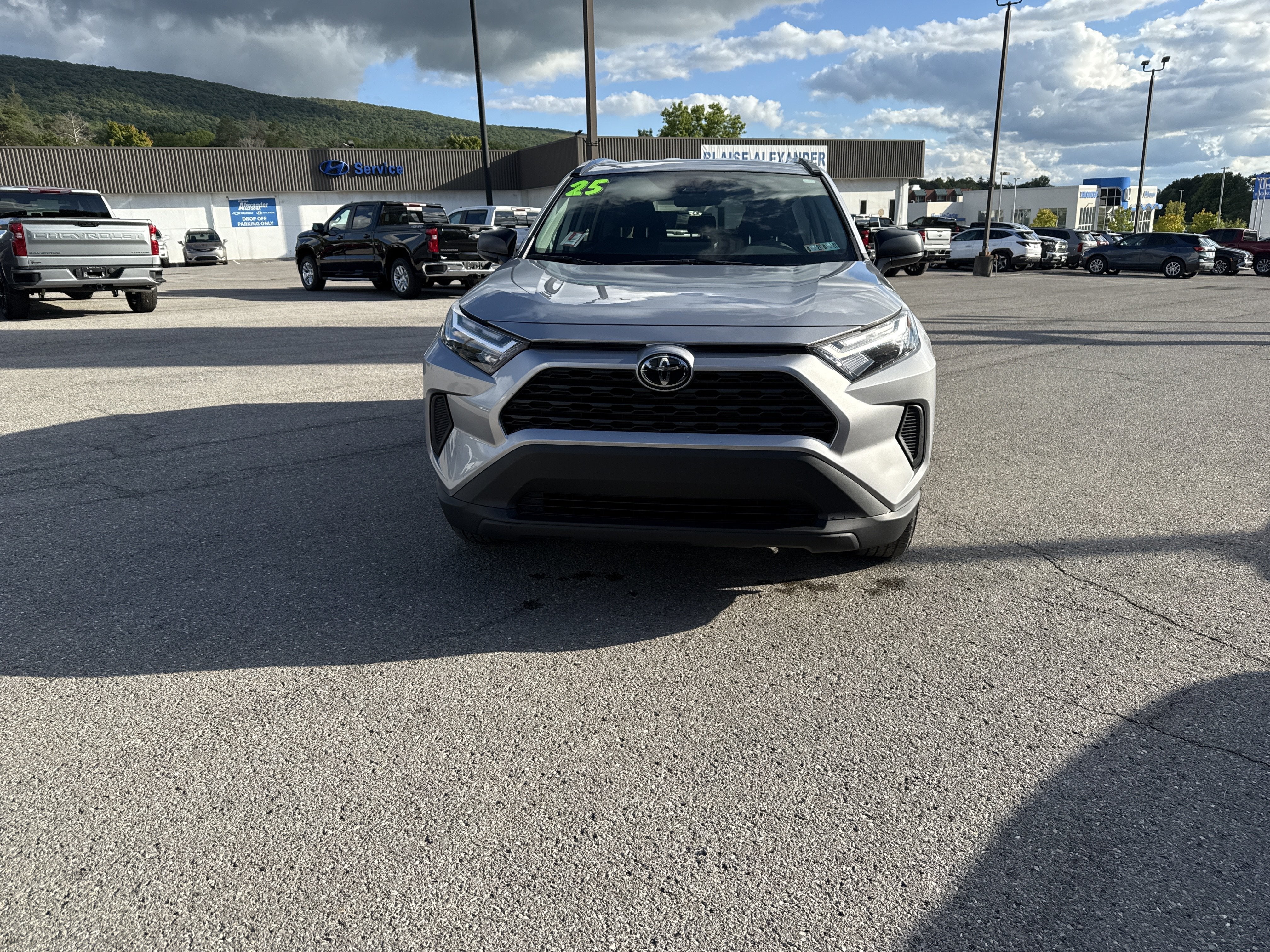2025 Toyota RAV4 Hybrid LE