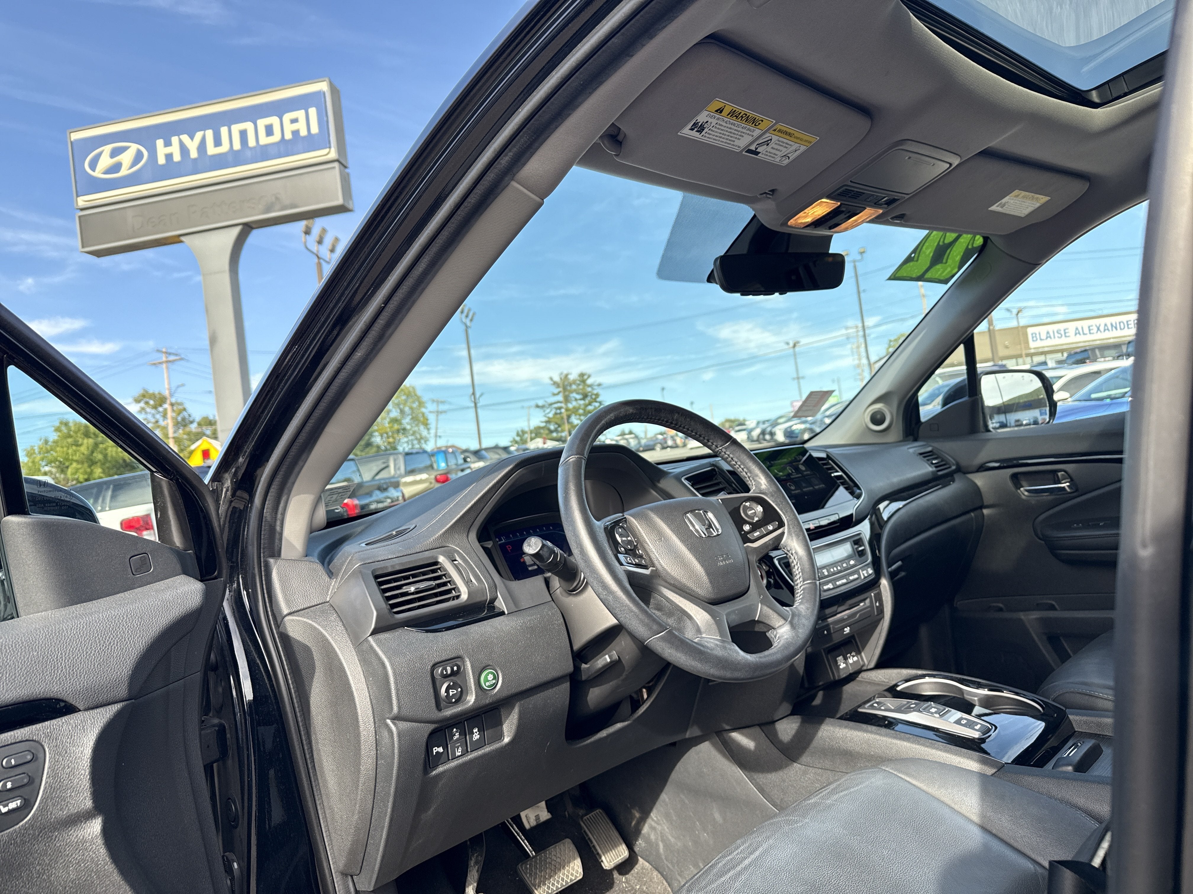 2022 Honda Pilot Touring 8-Passenger