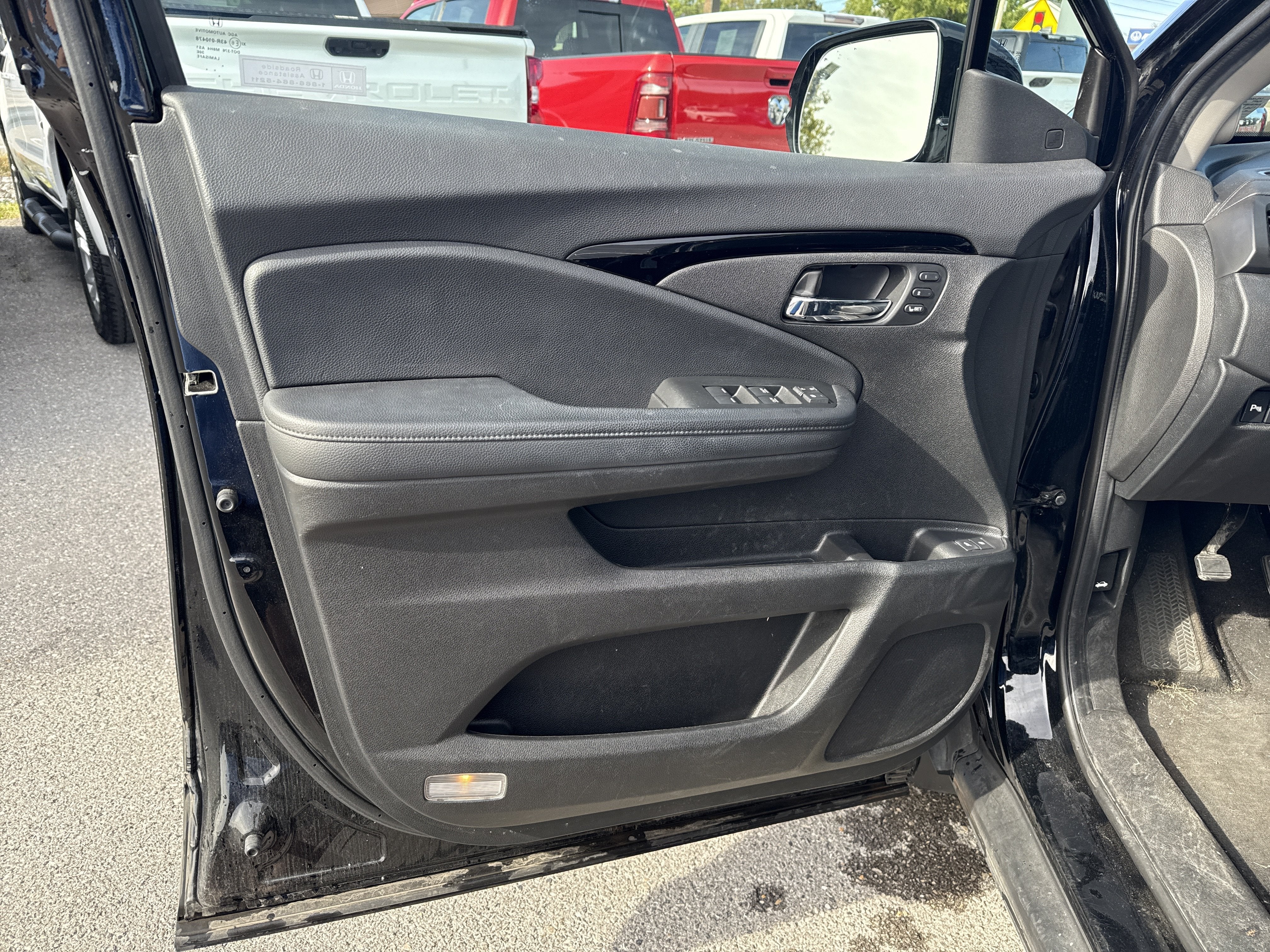 2022 Honda Pilot Touring 8-Passenger