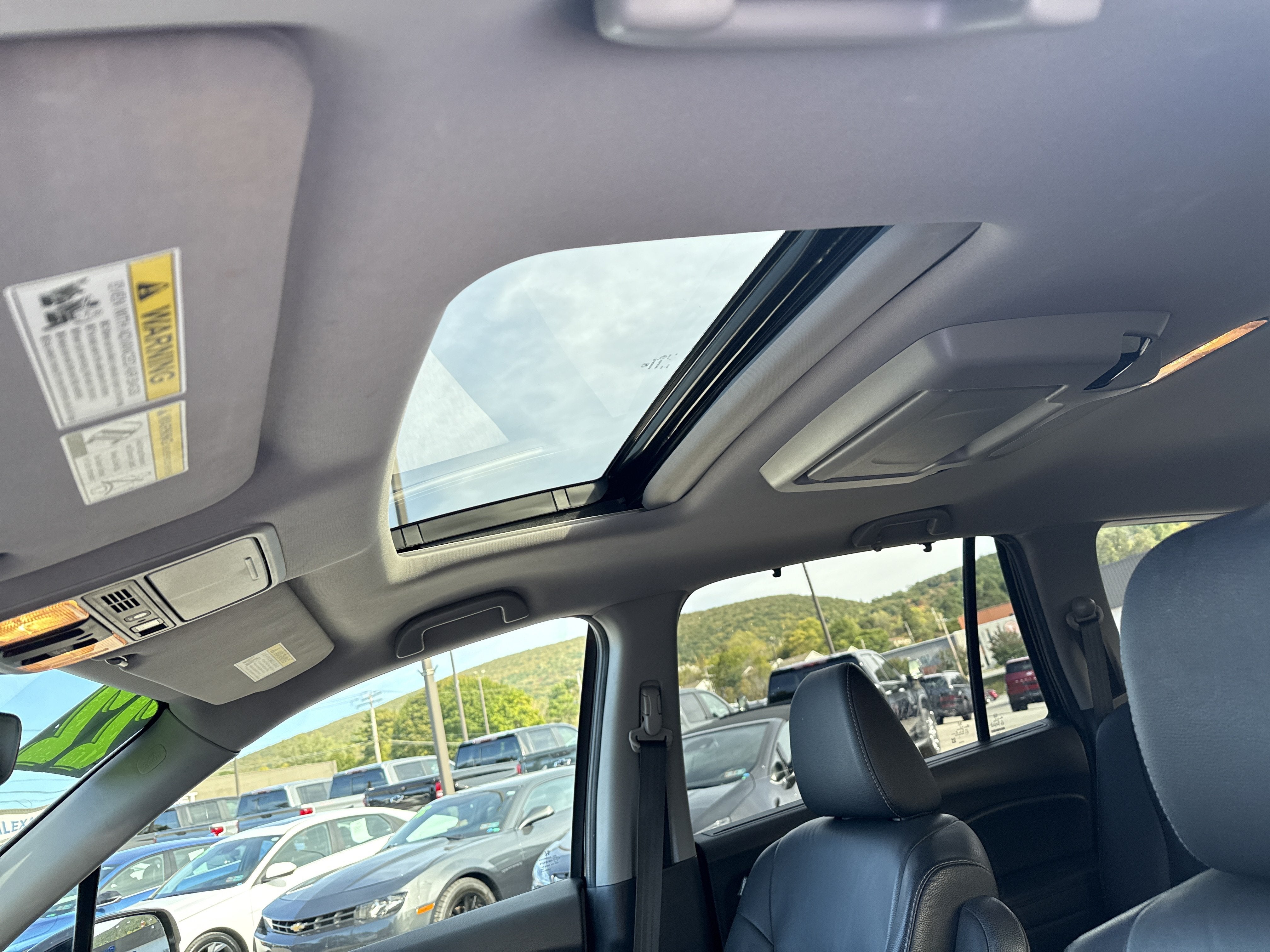 2022 Honda Pilot Touring 8-Passenger