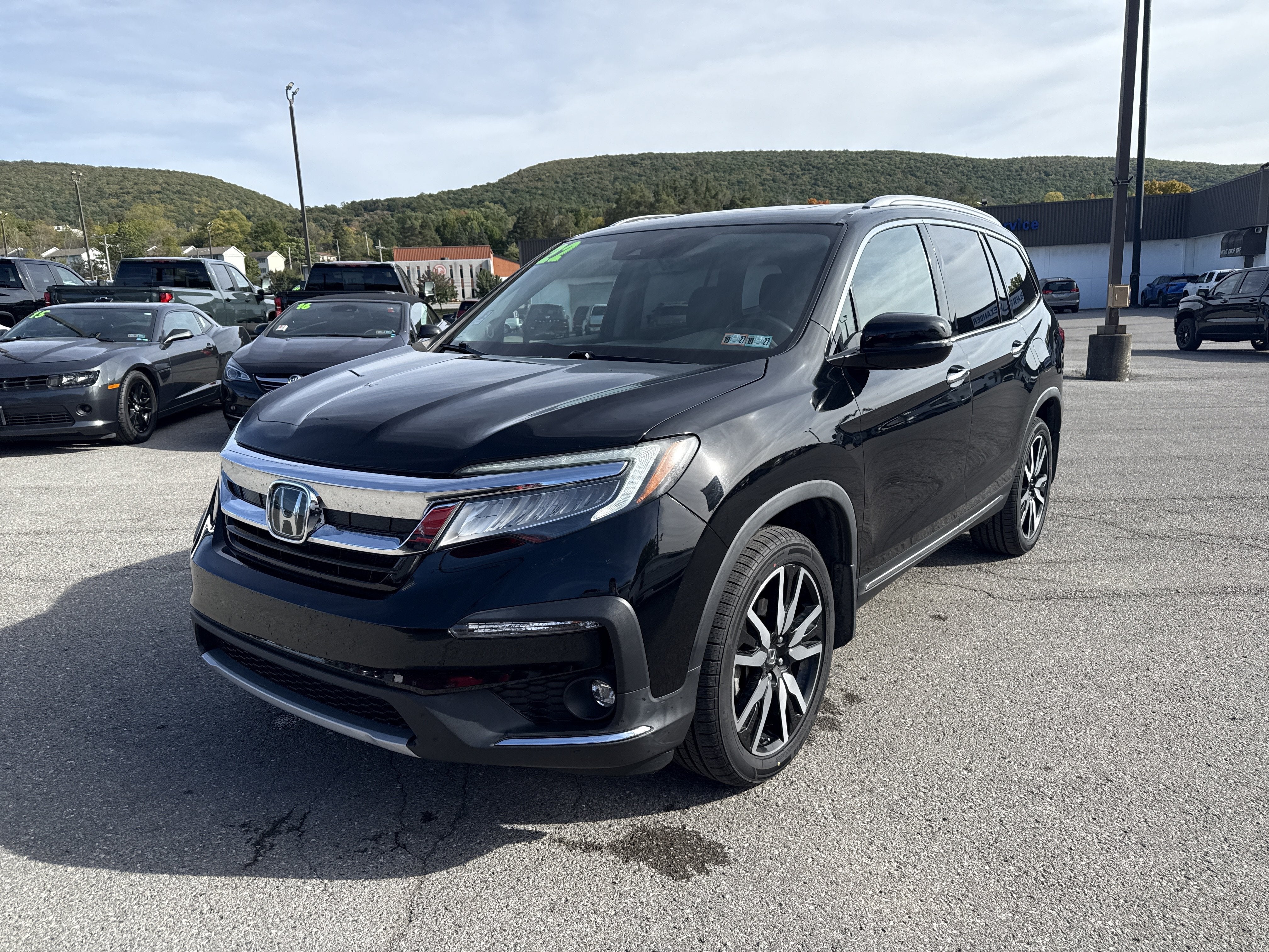 2022 Honda Pilot Touring 8-Passenger