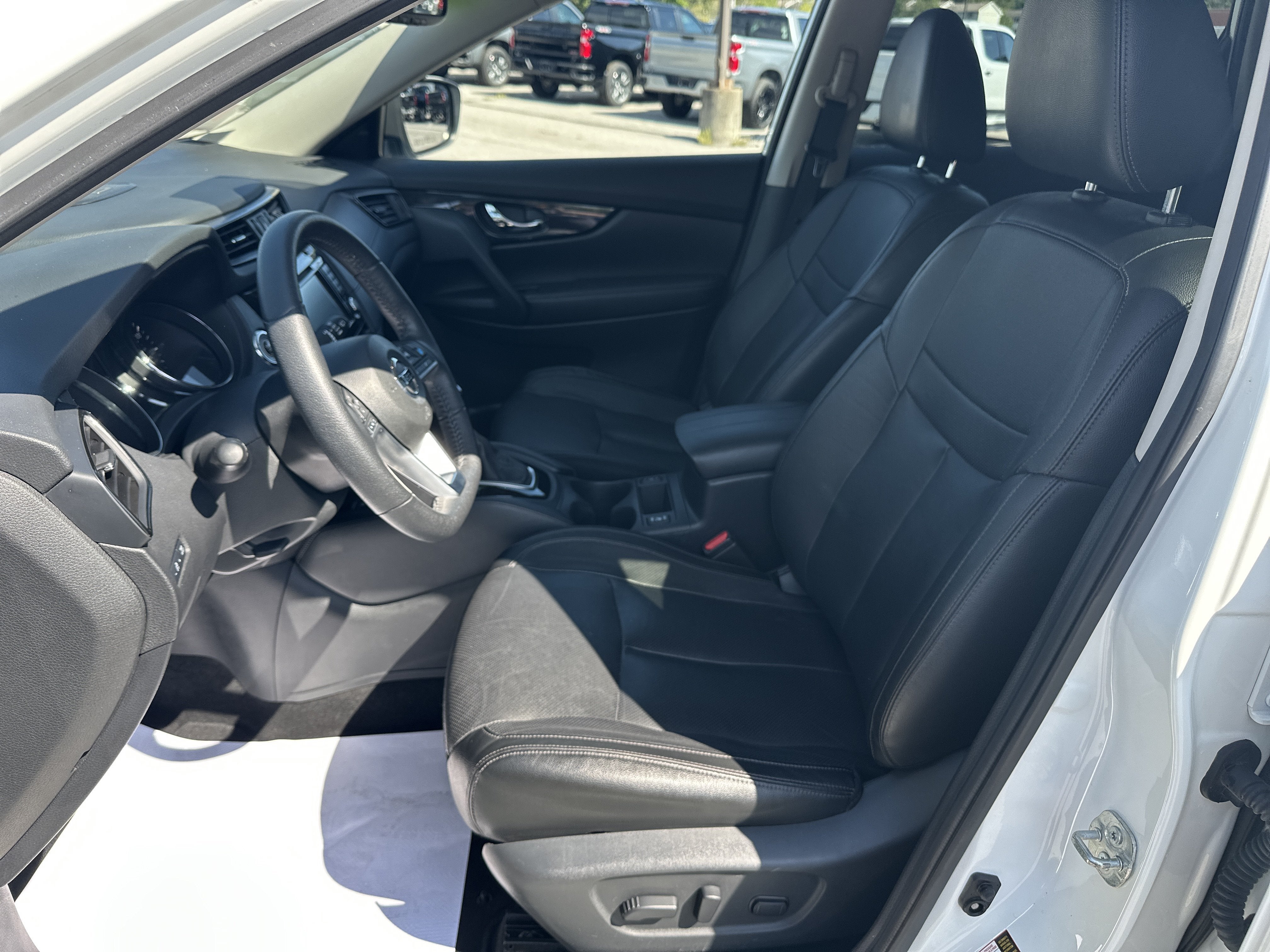 2020 Nissan Rogue SL