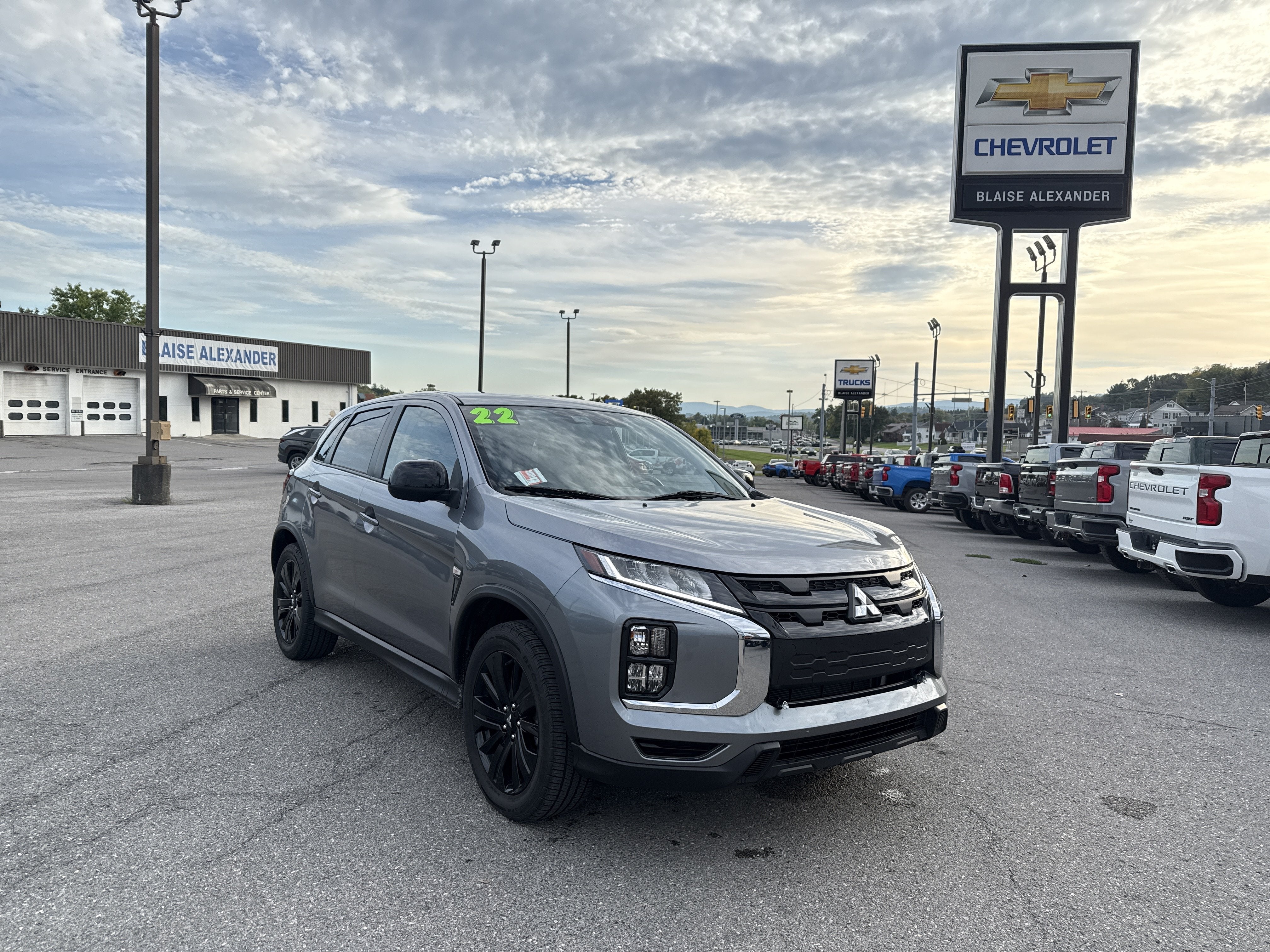 2022 Mitsubishi Outlander Sport LE