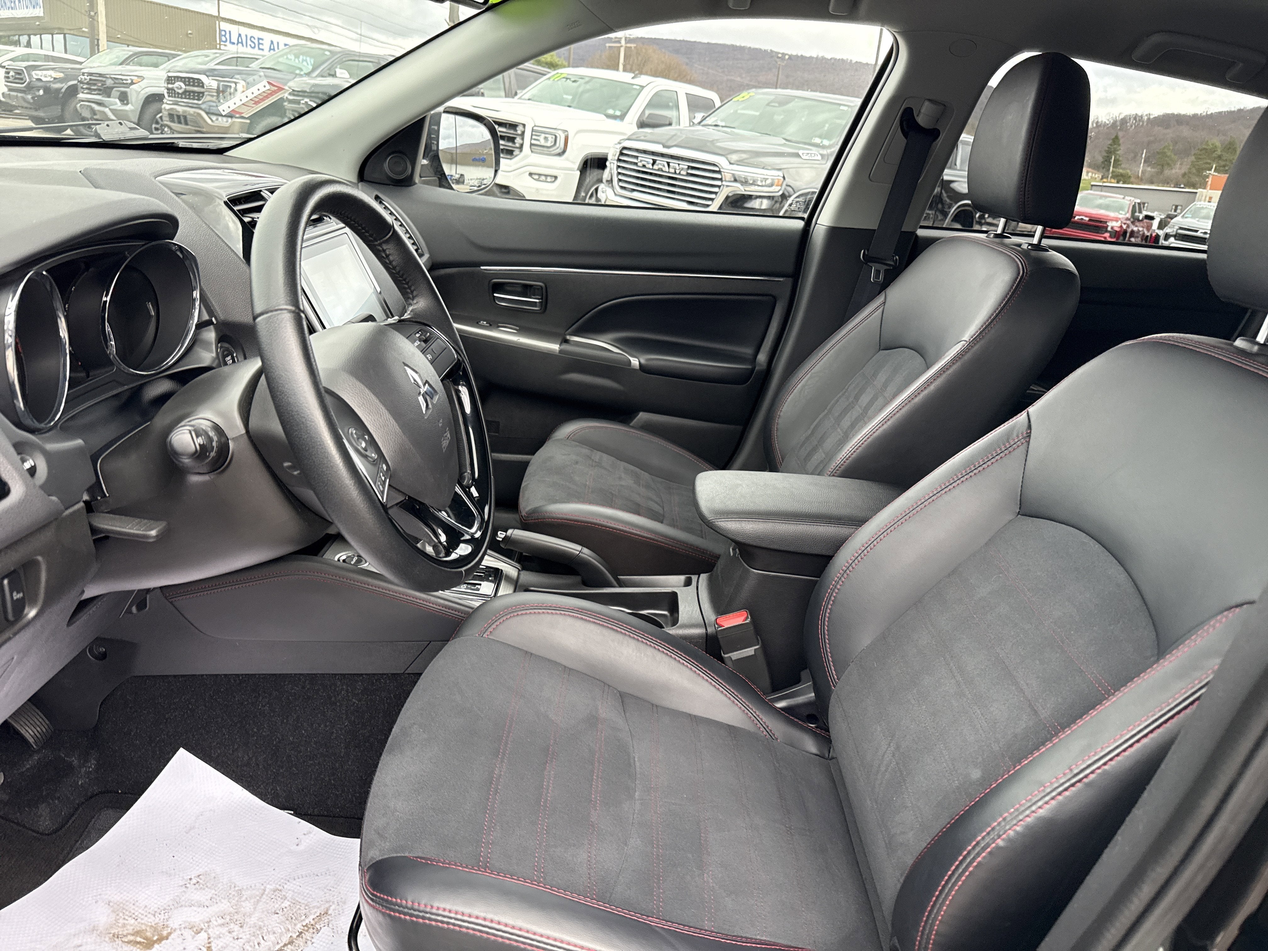 2024 Mitsubishi Outlander Sport 2.0 ES