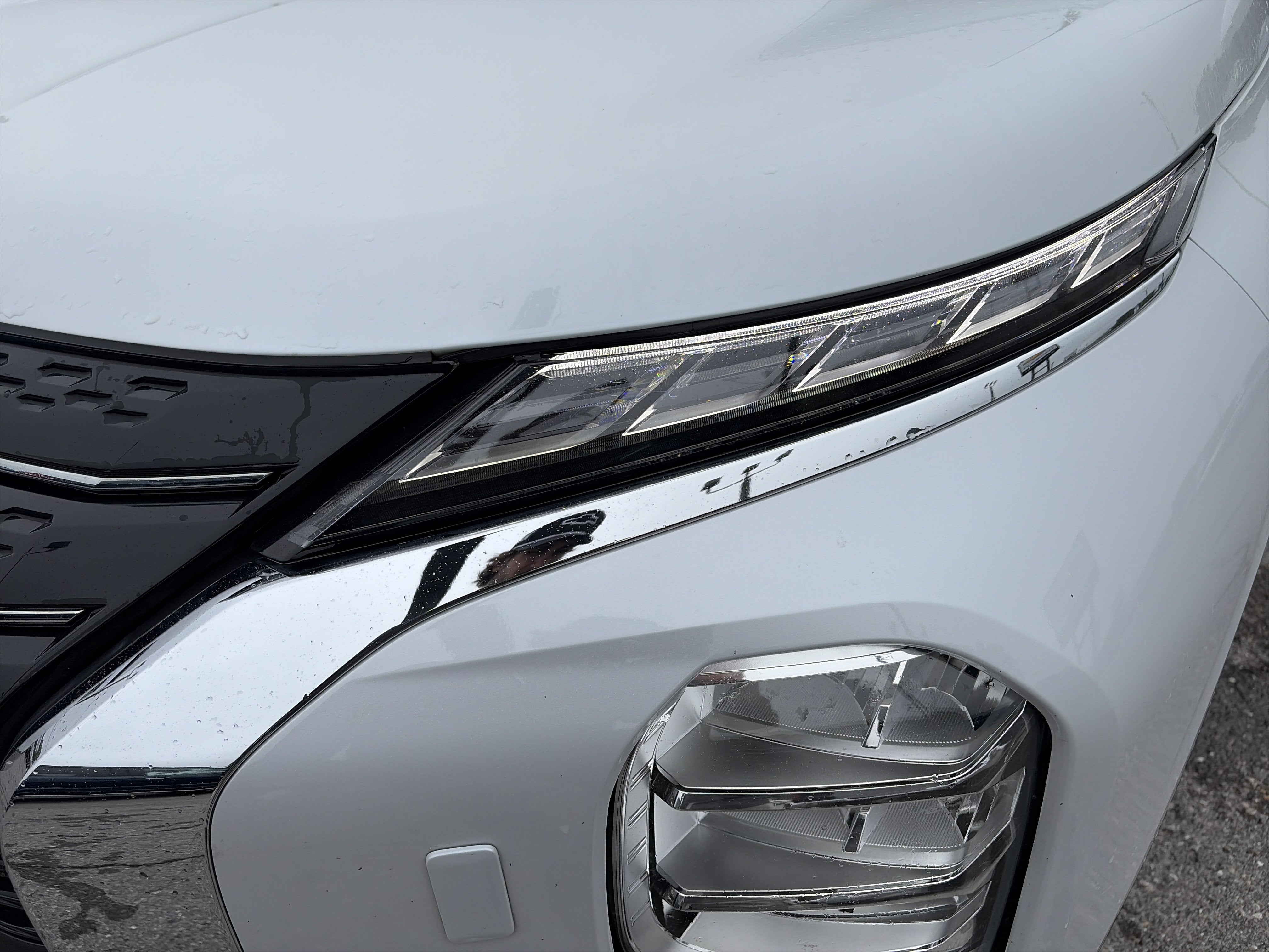 2022 Mitsubishi Outlander ES