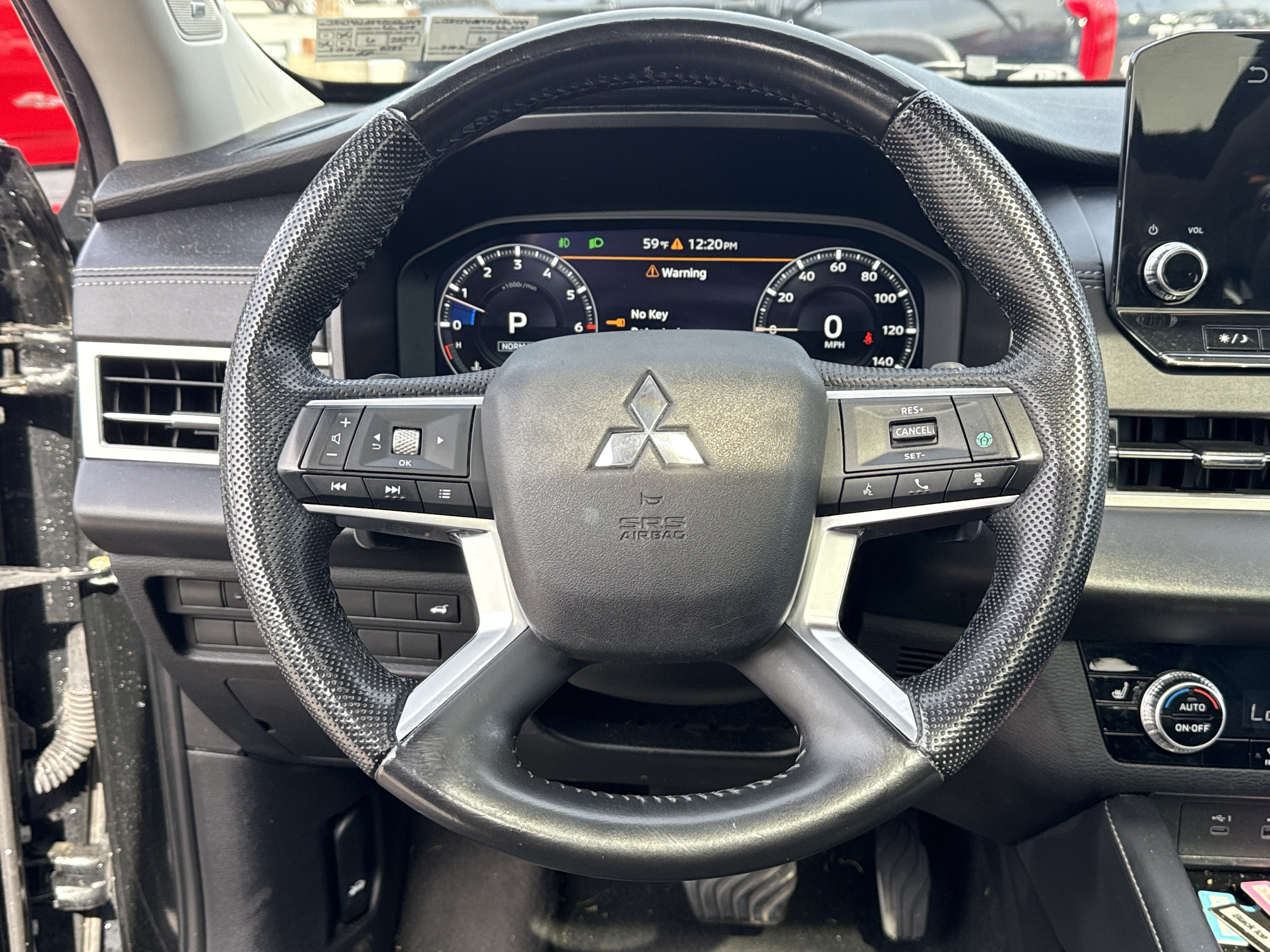 2023 Mitsubishi Outlander SE