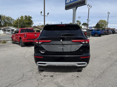 2023 Mitsubishi Outlander SE