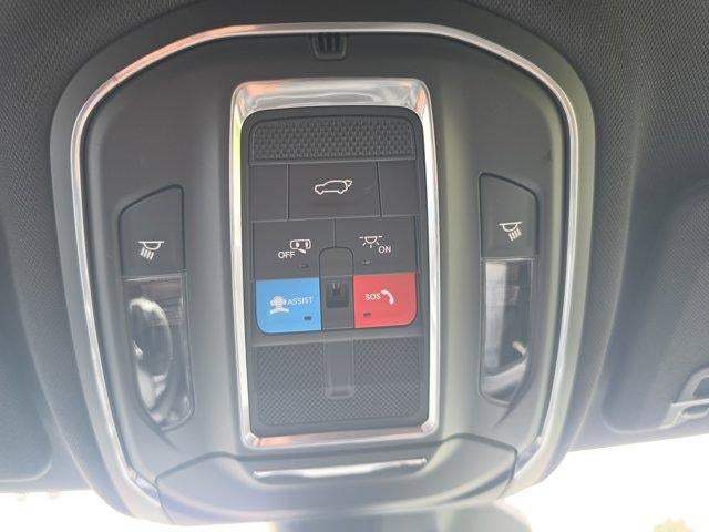2024 Jeep Grand Cherokee L Laredo 4x4