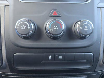 2019 RAM 1500 Classic Express 4x4 Crew Cab 5'7" Box