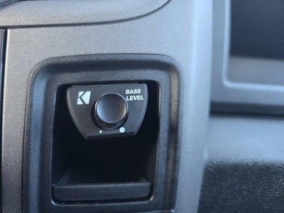 2019 RAM 1500 Classic Express 4x4 Crew Cab 5'7" Box