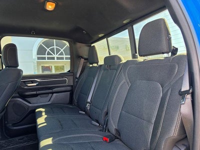 2020 RAM 1500 Big Horn 4x4 Crew Cab 5'7" Box