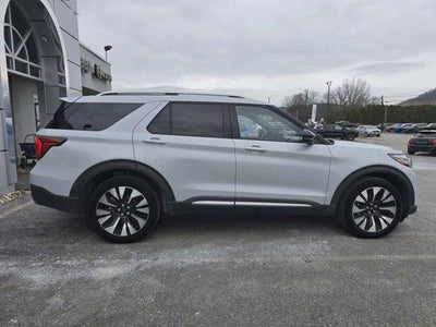 2025 Ford Explorer Platinum 4WD