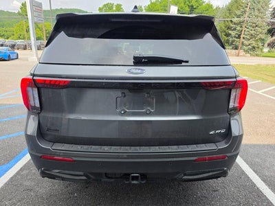 2026 Ford Explorer ST-Line 4WD