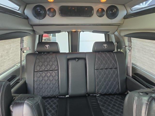 2021 Chevrolet Express Passenger 2500 Regular Wheelbase Rear-Wheel Drive 1LS