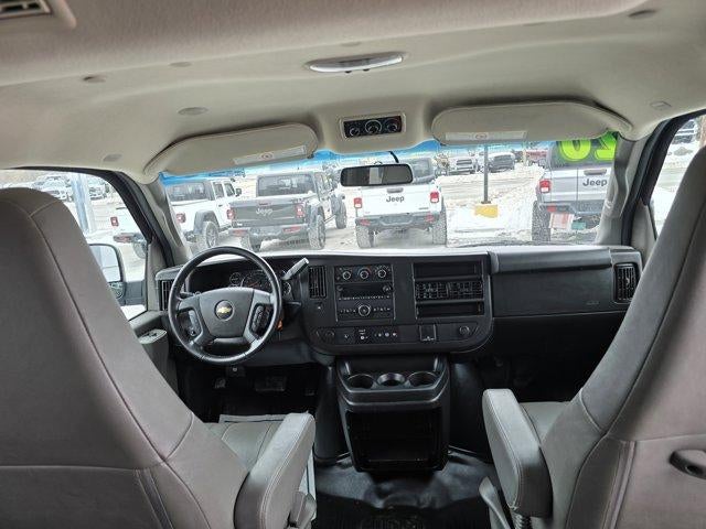 2020 Chevrolet Express Passenger 3500 Extended Wheelbase Rear-Wheel Drive 1LS