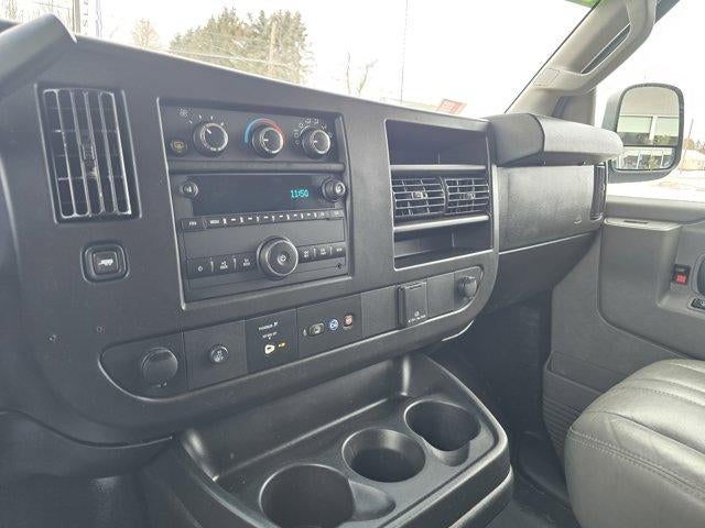 2020 Chevrolet Express Passenger 3500 Extended Wheelbase Rear-Wheel Drive 1LS