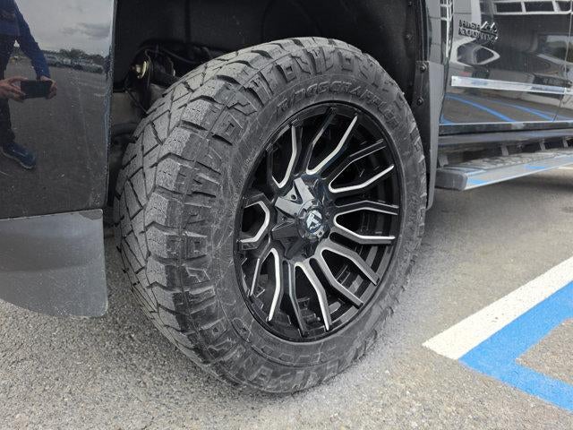 2015 Chevrolet Silverado 2500HD Built After Aug 14 Crew Cab Standard Box 4-Wheel Drive High Country