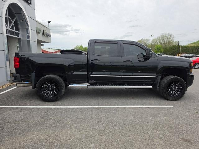 2015 Chevrolet Silverado 2500HD Built After Aug 14 Crew Cab Standard Box 4-Wheel Drive High Country